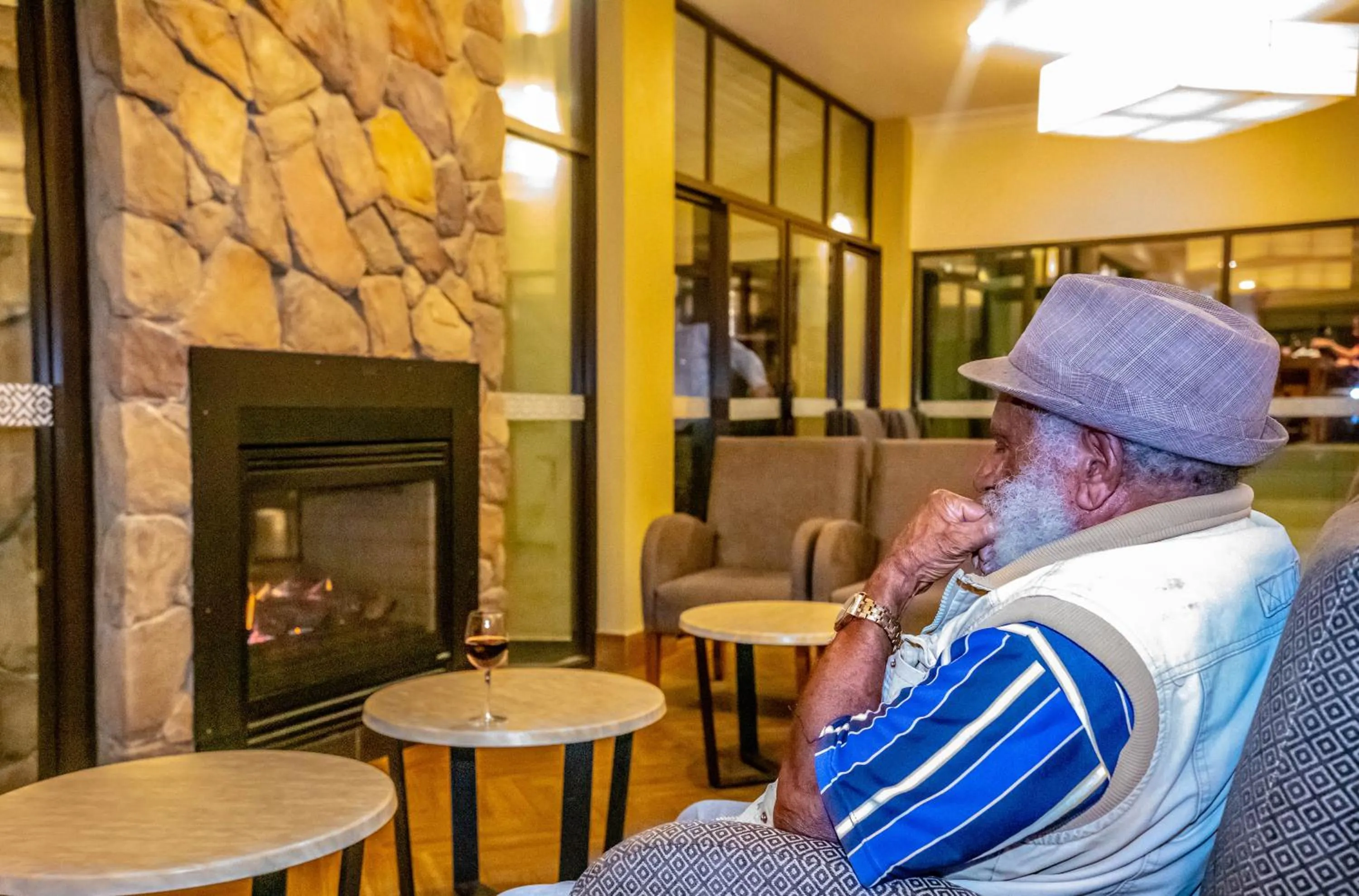 flat iron in Highlander Hotel