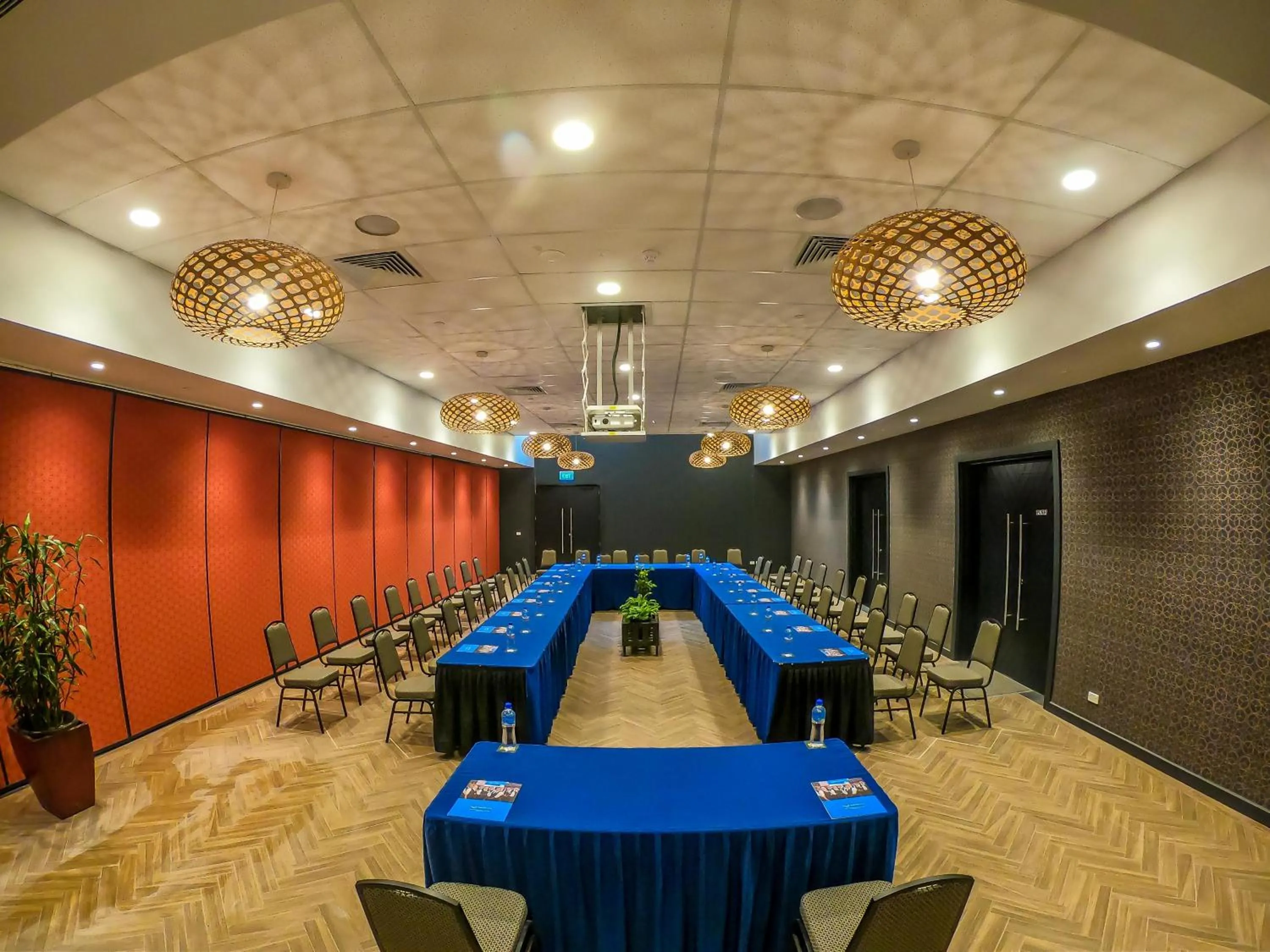 Meeting/conference room in Highlander Hotel