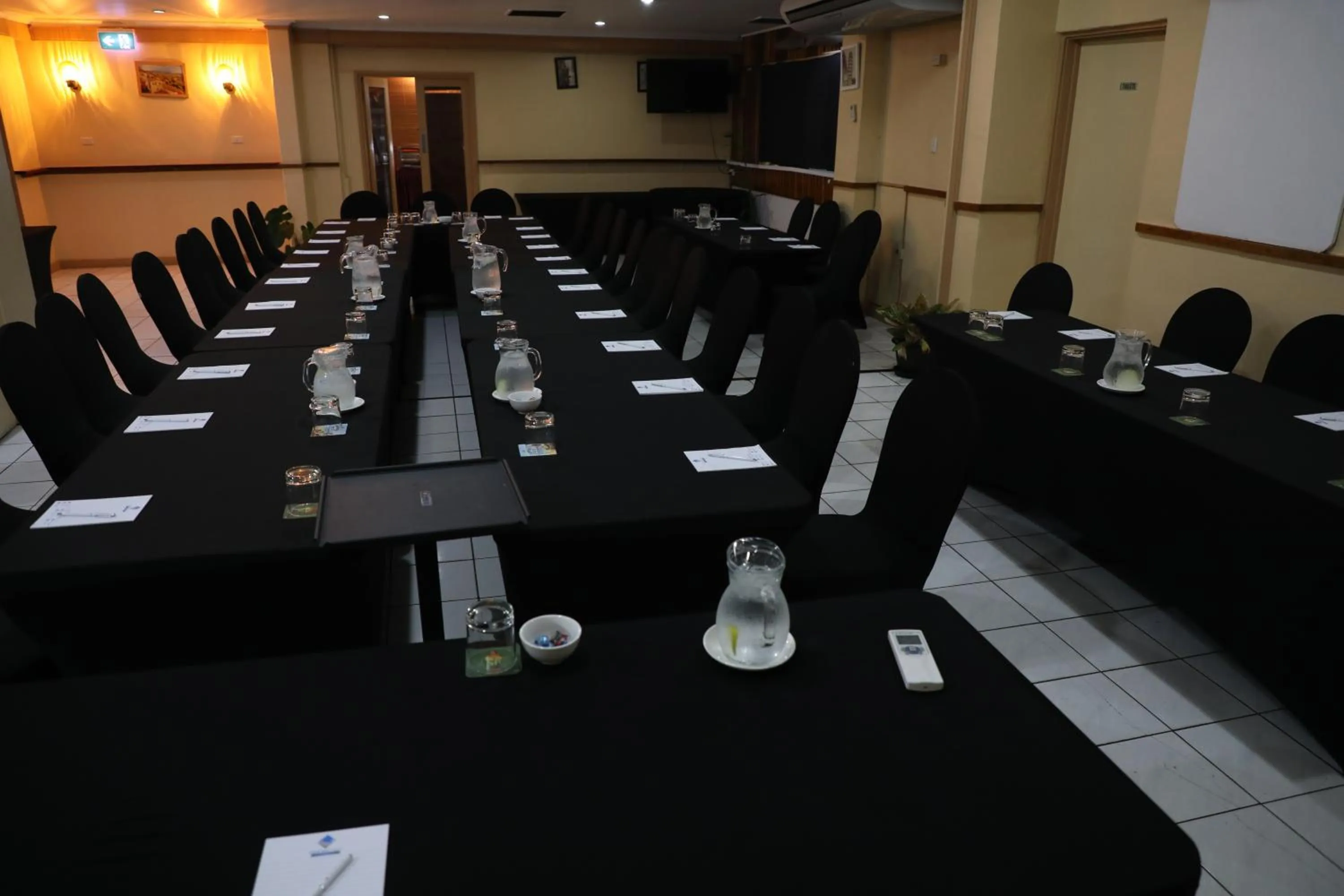 Meeting/conference room in Huon Gulf Hotel