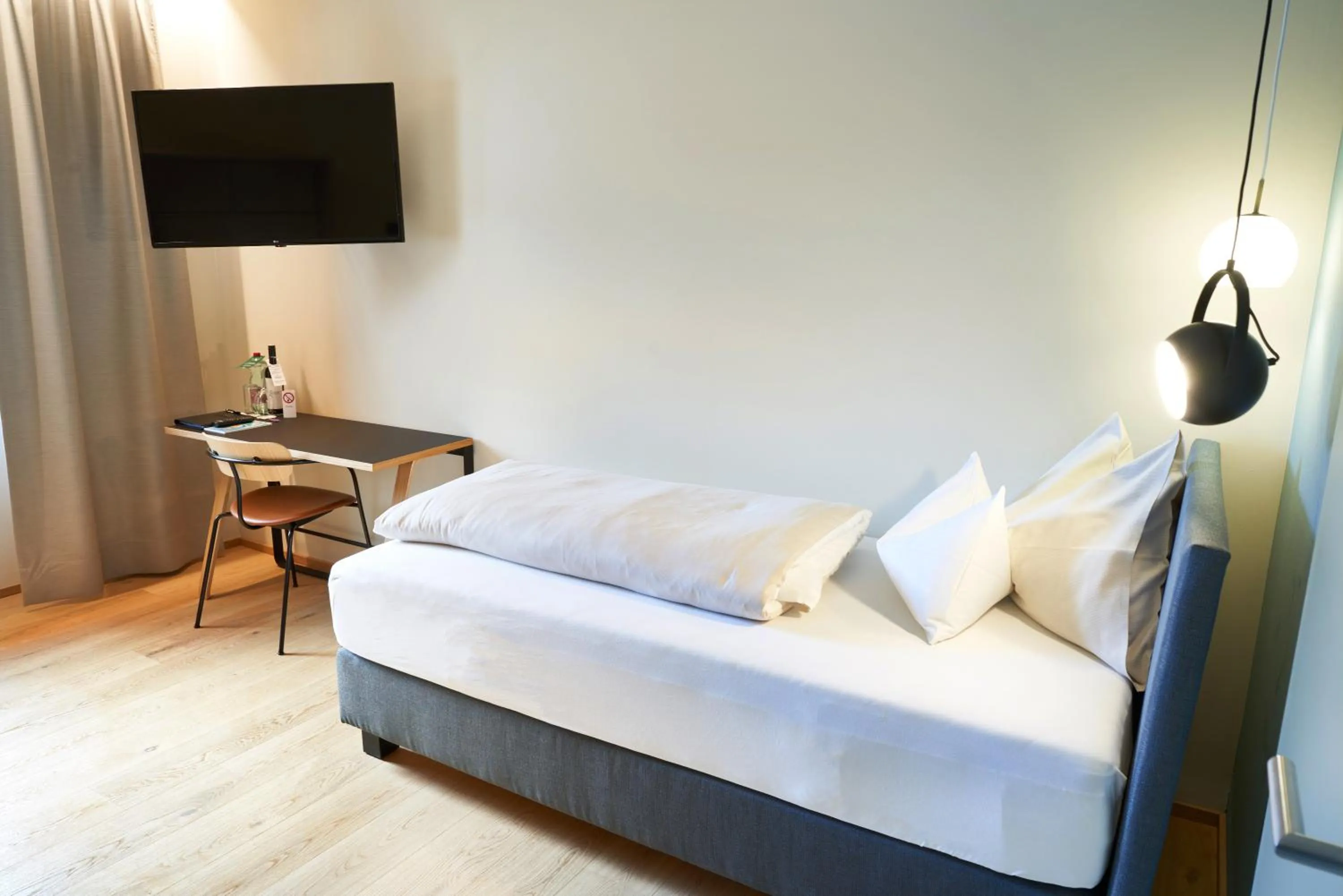 Bed in Gasthof Maxlhaid