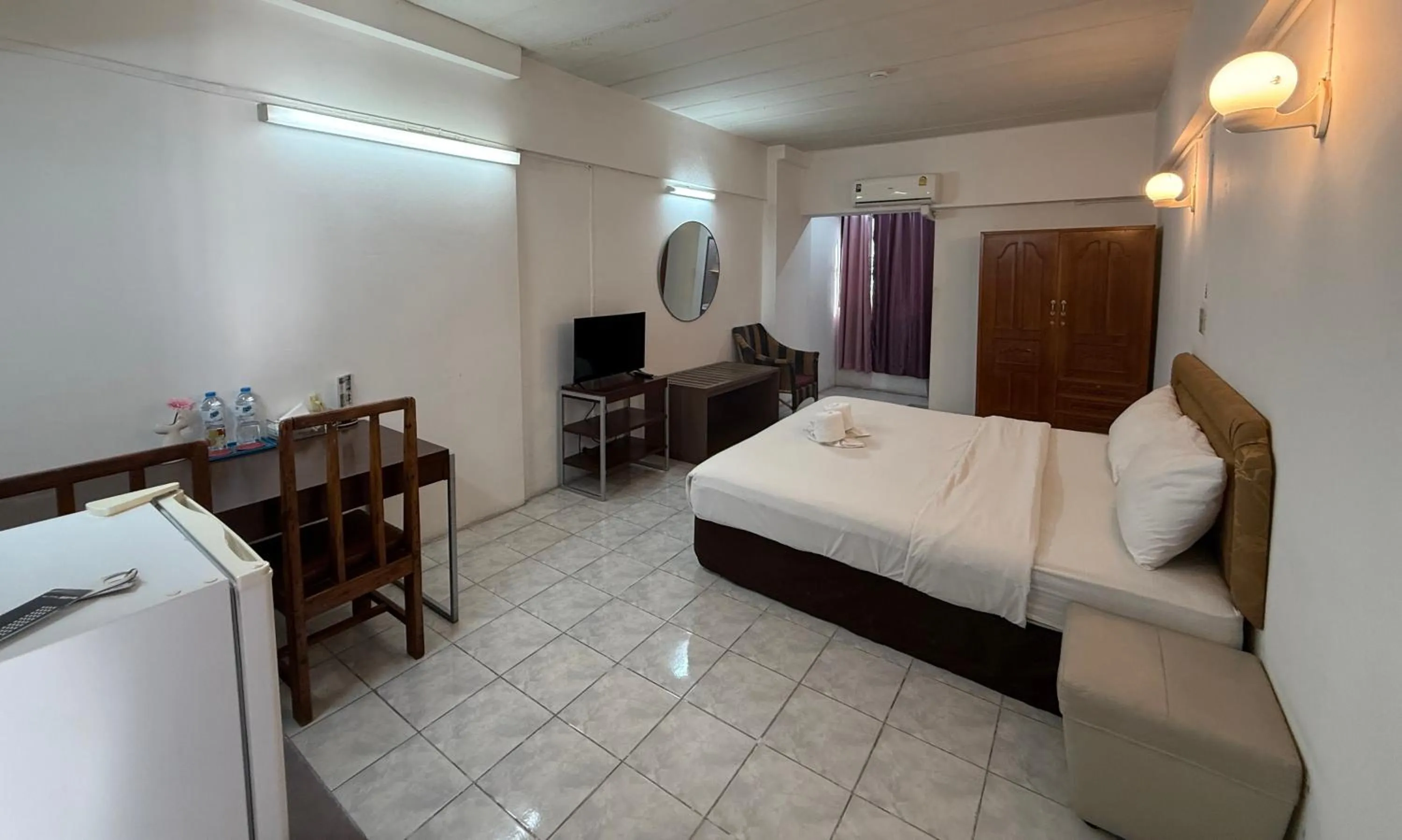 Bed in โรงแรมวินบางนา Win Bangna Hotel