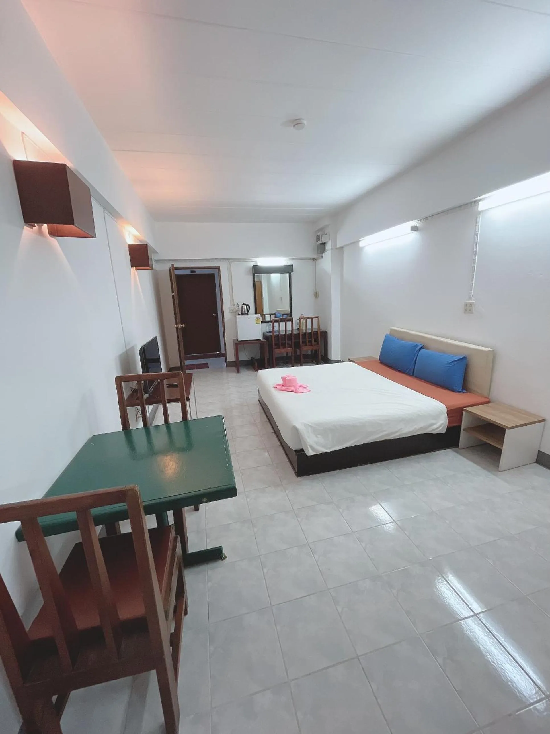 Bed in โรงแรมวินบางนา Win Bangna Hotel