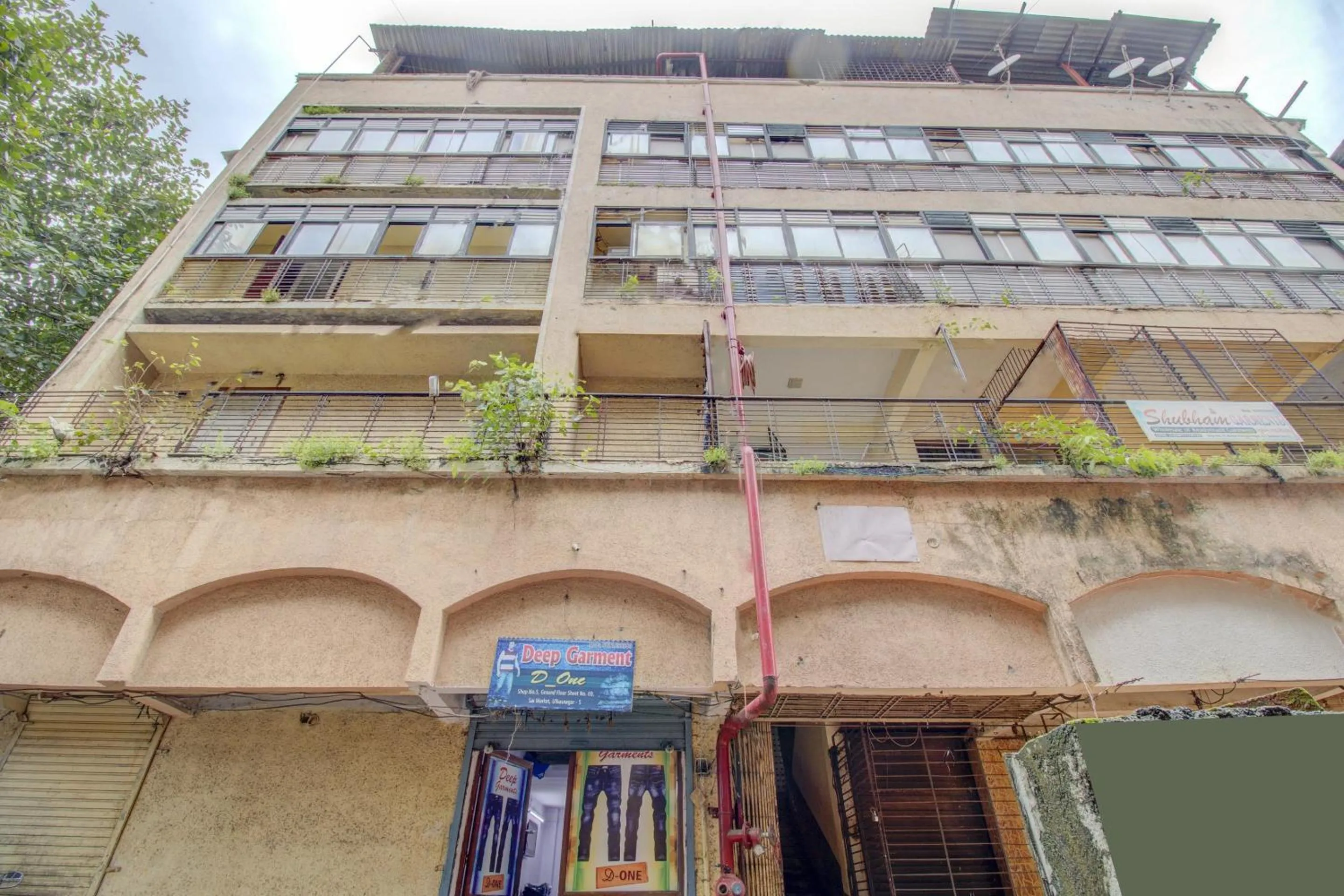 Facade/entrance in Hotel O Della Comforts
