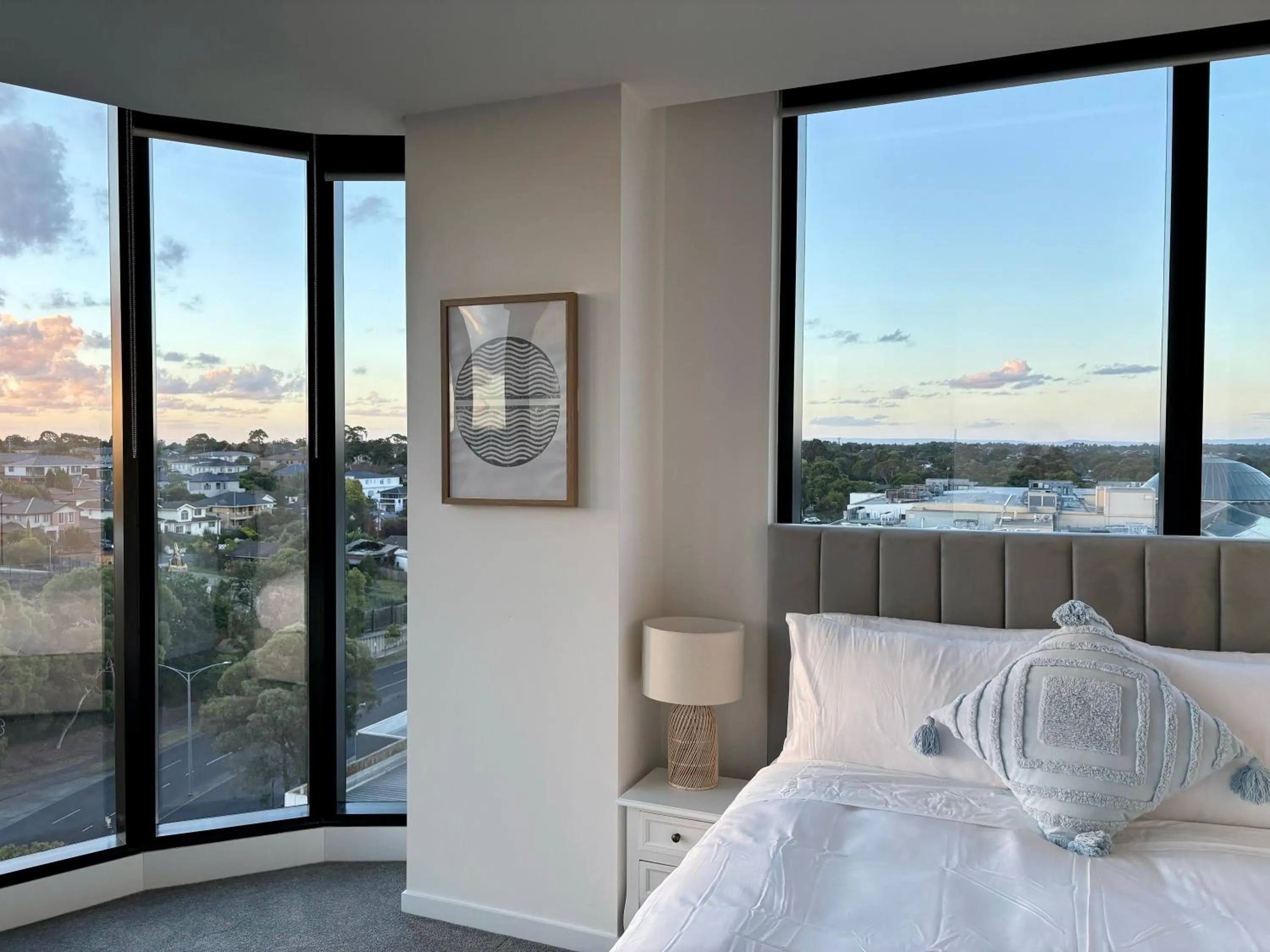 Bed in Skygarden Luxury Condo