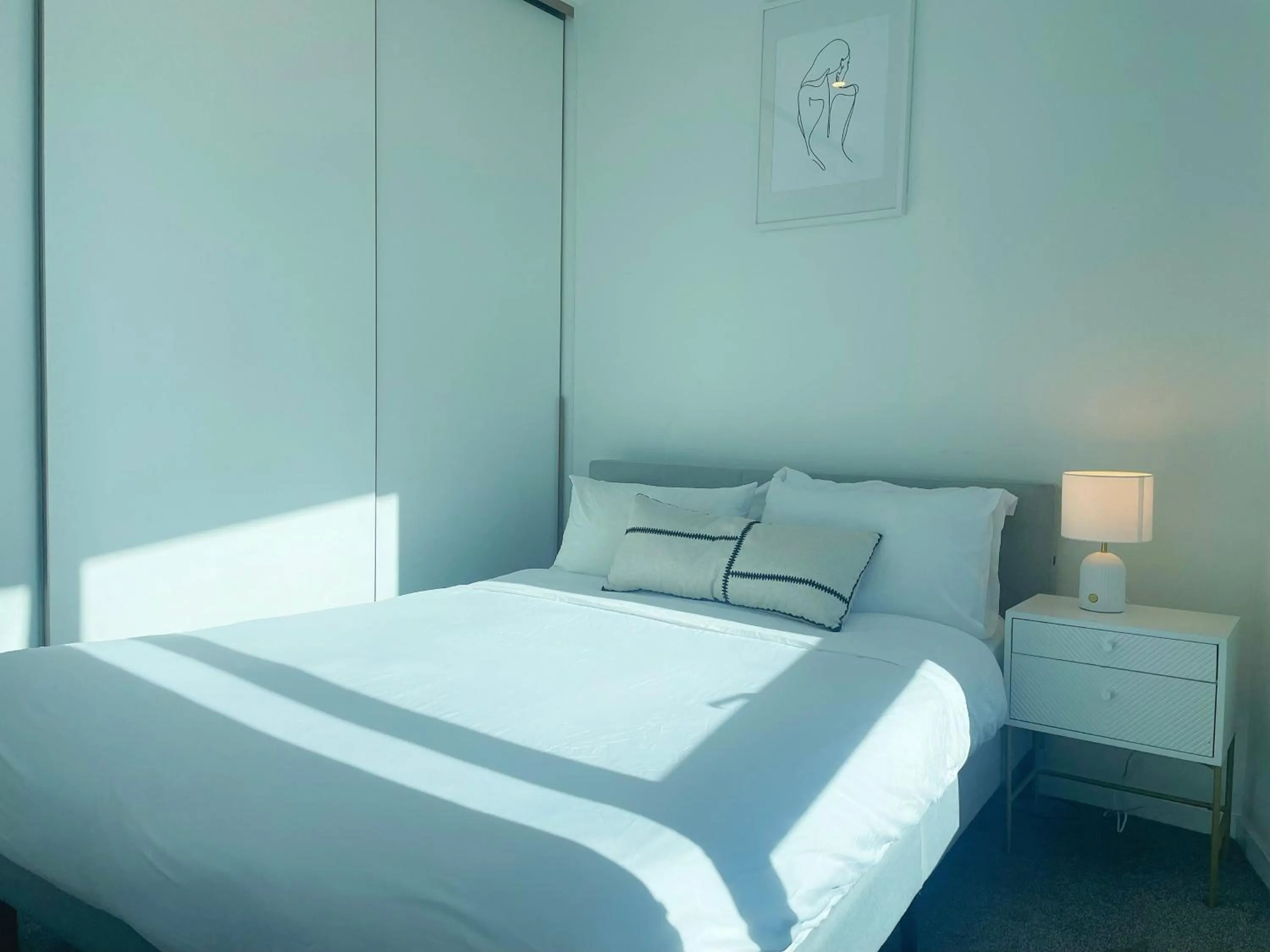 Bed in Skygarden Luxury Condo