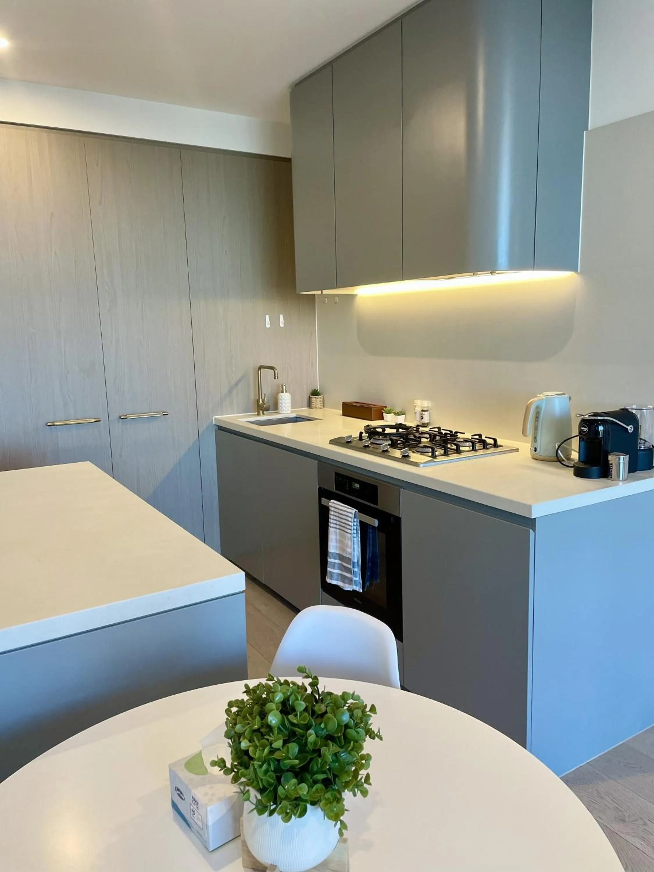 Kitchen or kitchenette in Skygarden Luxury Condo