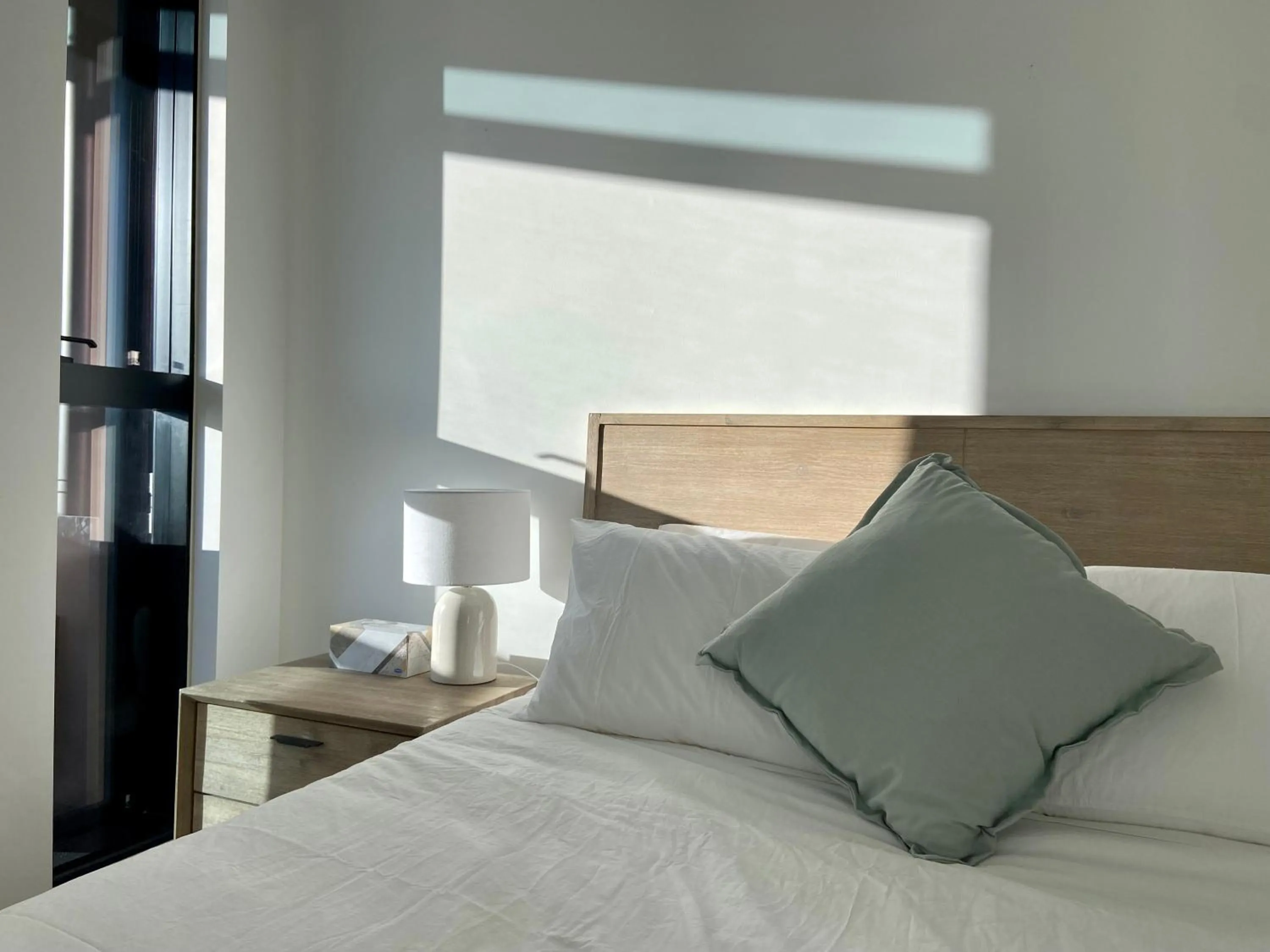 Bedroom, Bed in Skygarden Luxury Condo