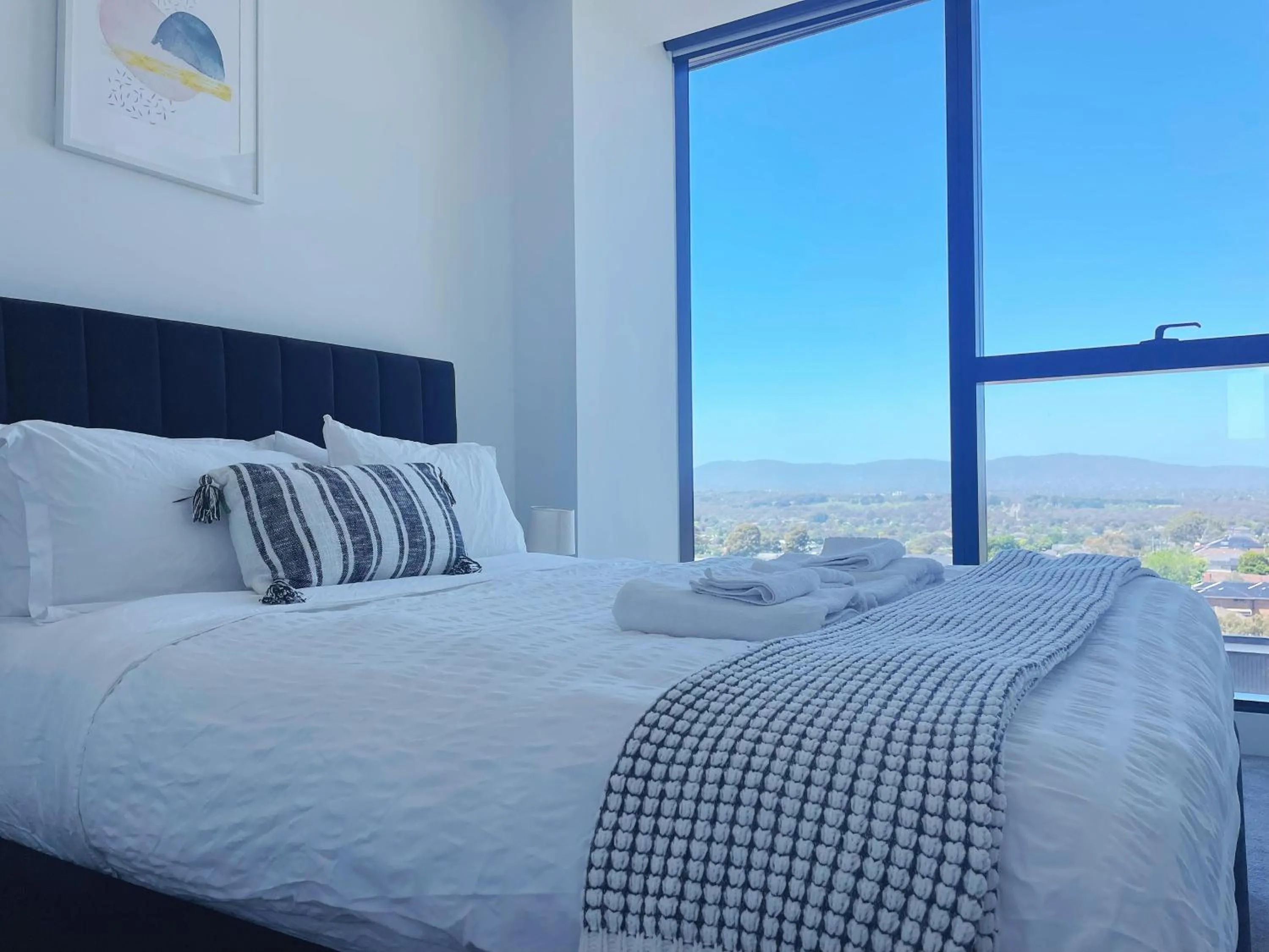 Bed in Skygarden Luxury Condo