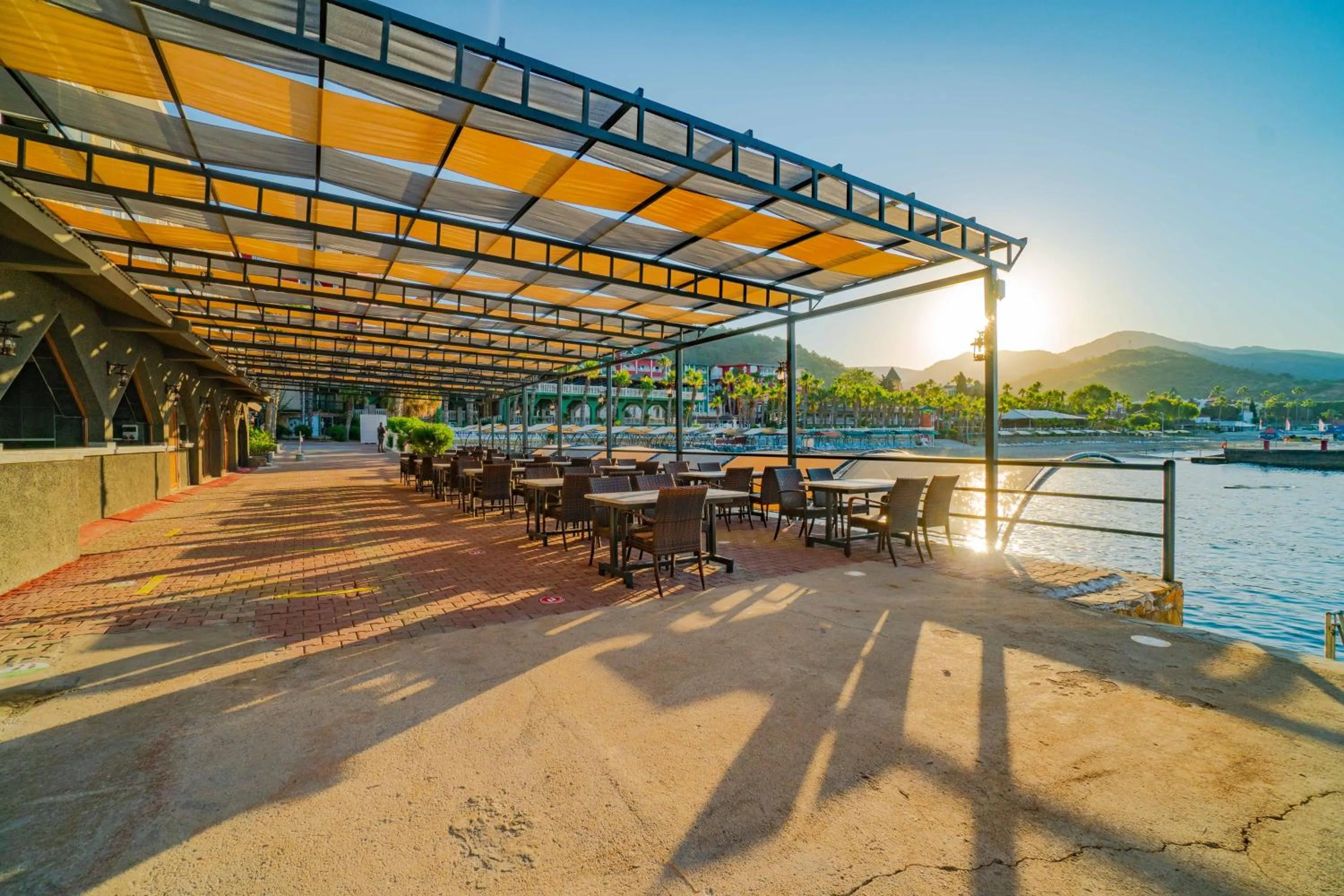 Lounge or bar in Senza Garden Holiday Club - Ultra All Inclusive