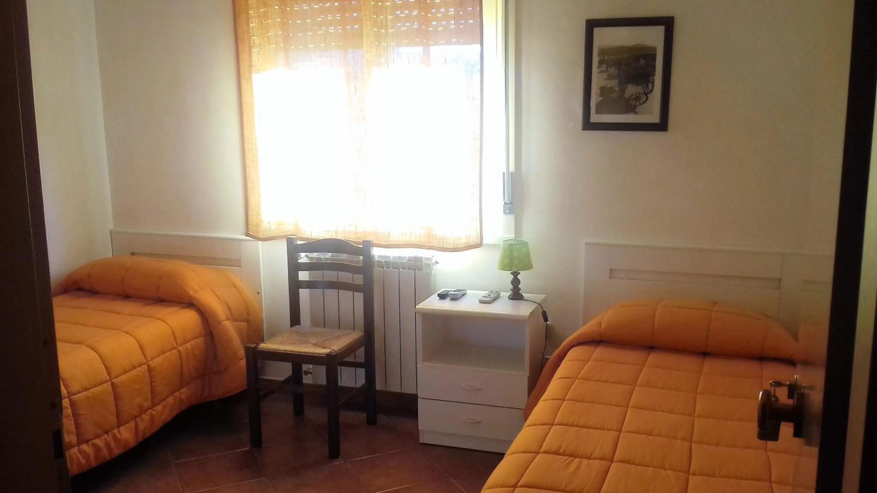 Photo of the whole room, Bed in La Regina di Adrano