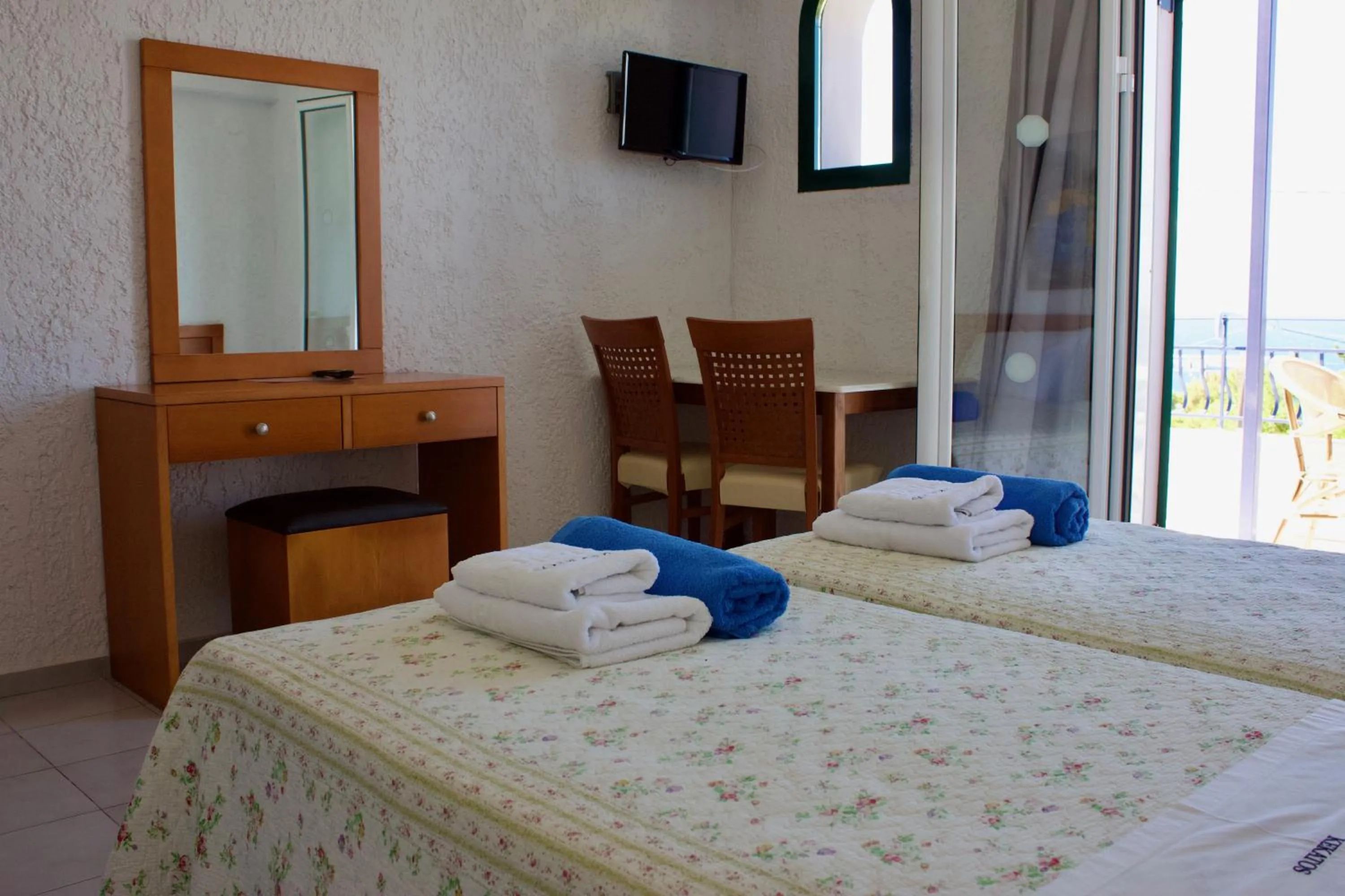 Bedroom, Bed in Kekatos Studios