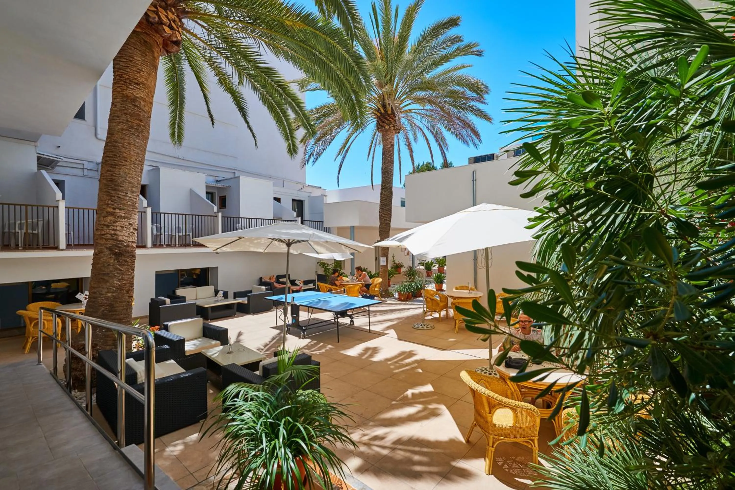 Patio in Hotel Moré