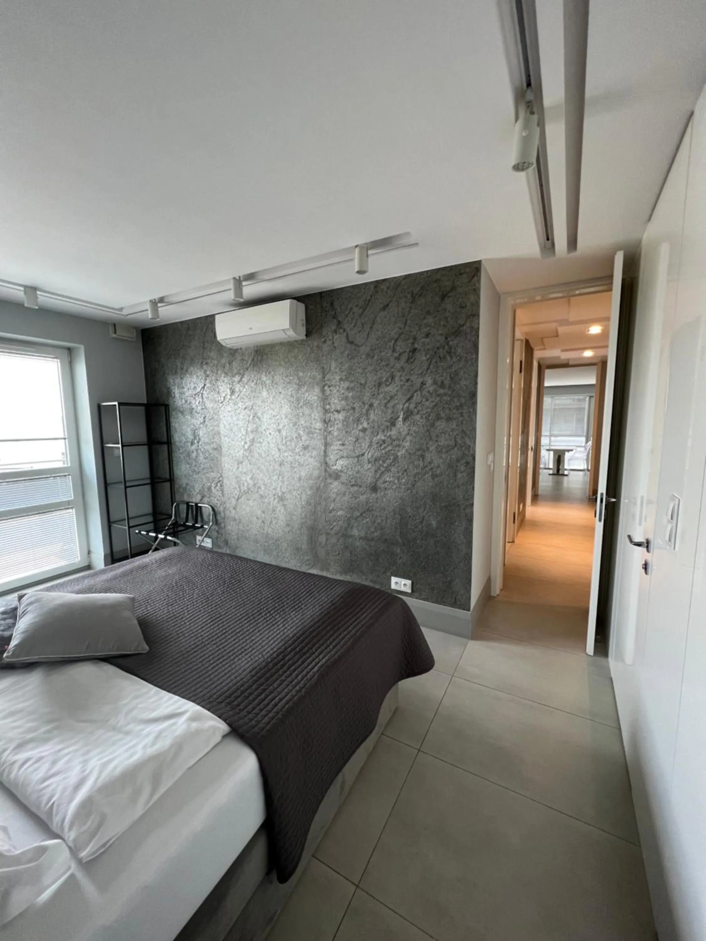 Bedroom, Bed in Platinum Towers Central Apartments