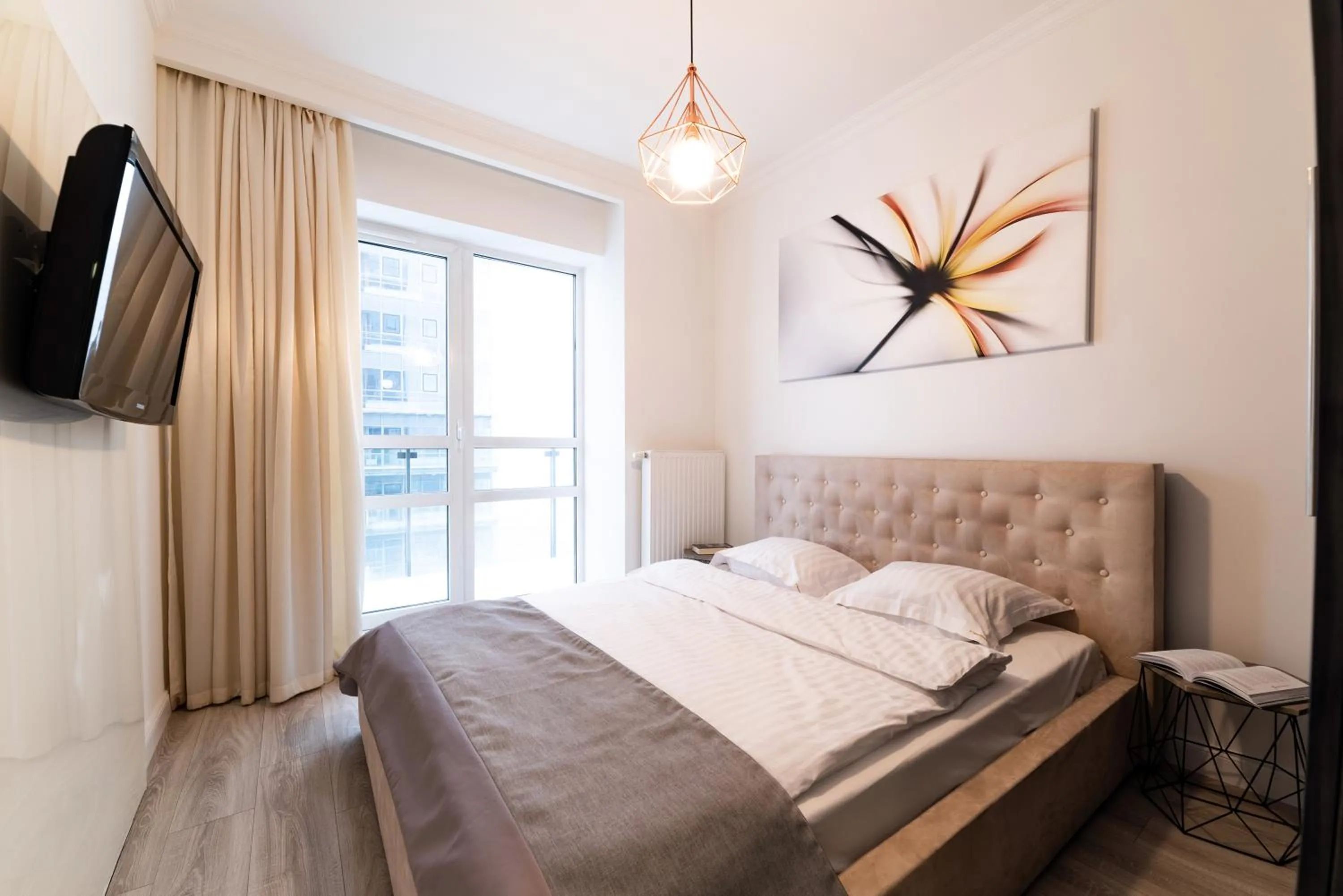 Bedroom, Bed in Platinum Towers Central Apartments