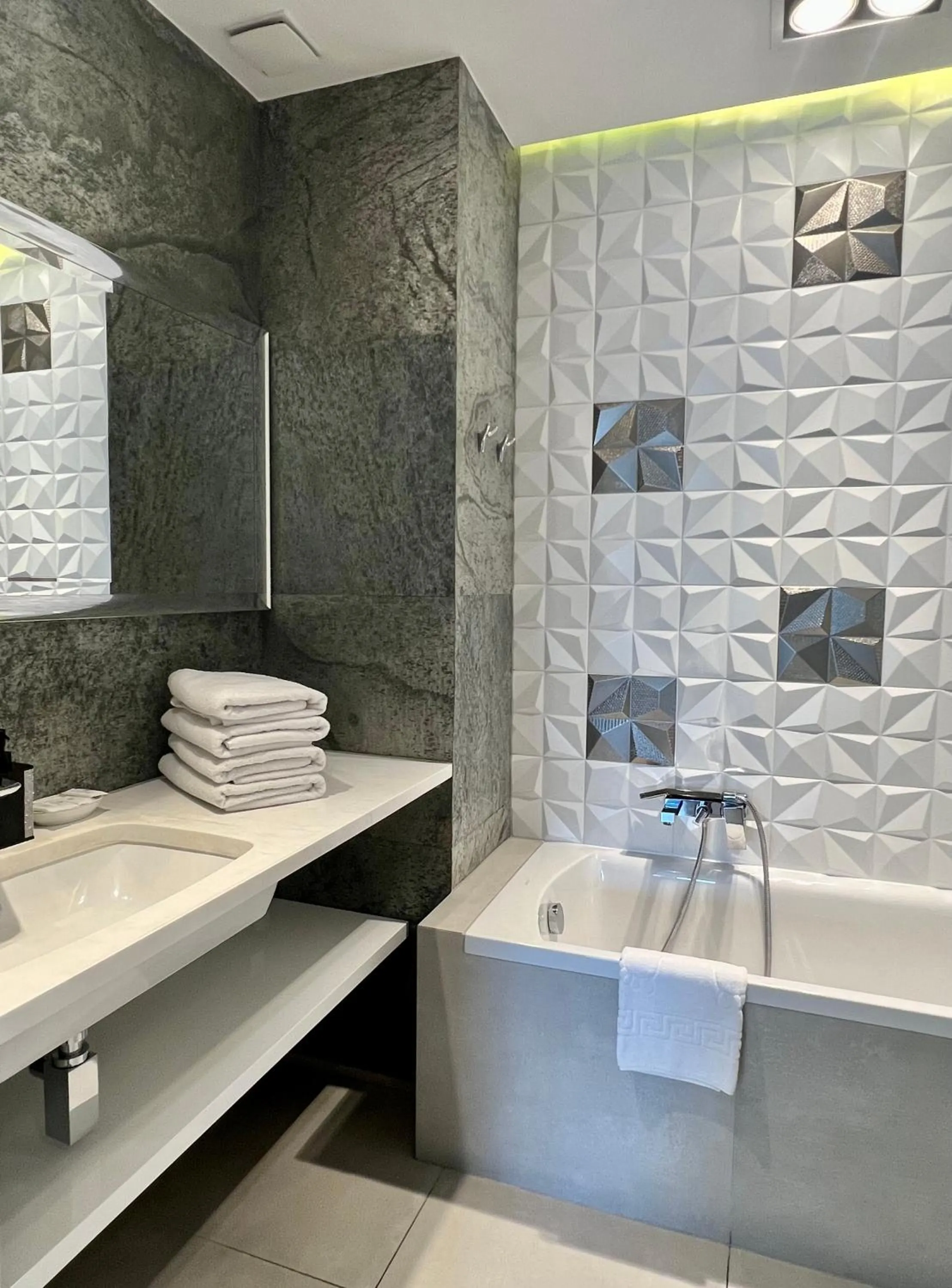 Bathroom in Platinum Towers Central Apartments