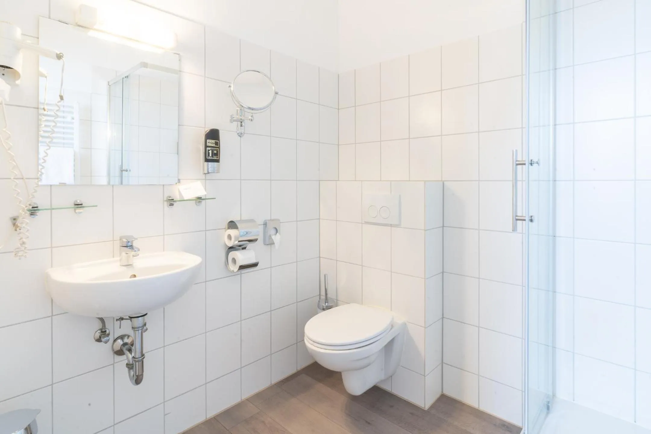 Shower in Aqua Hotel