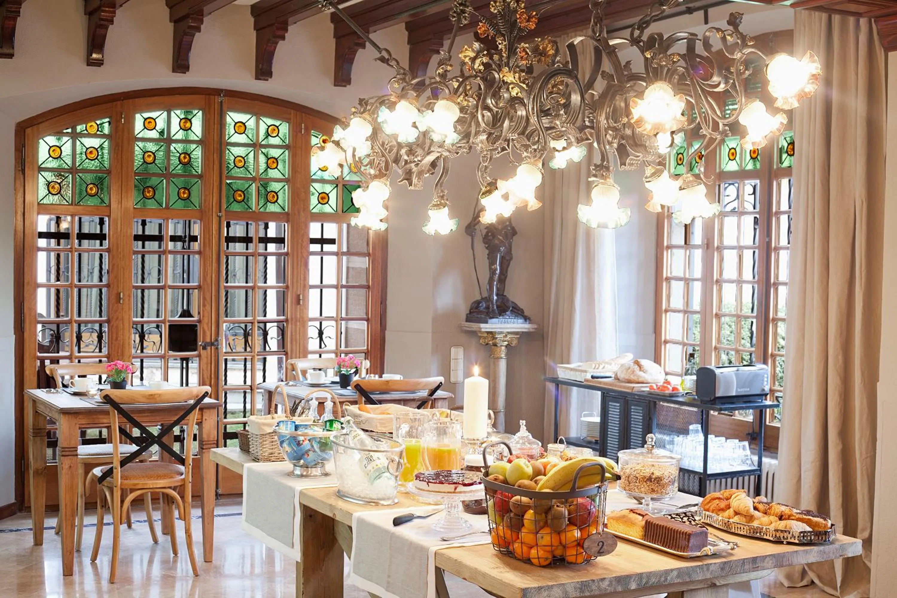 Communal lounge/ TV room in Can Borrell