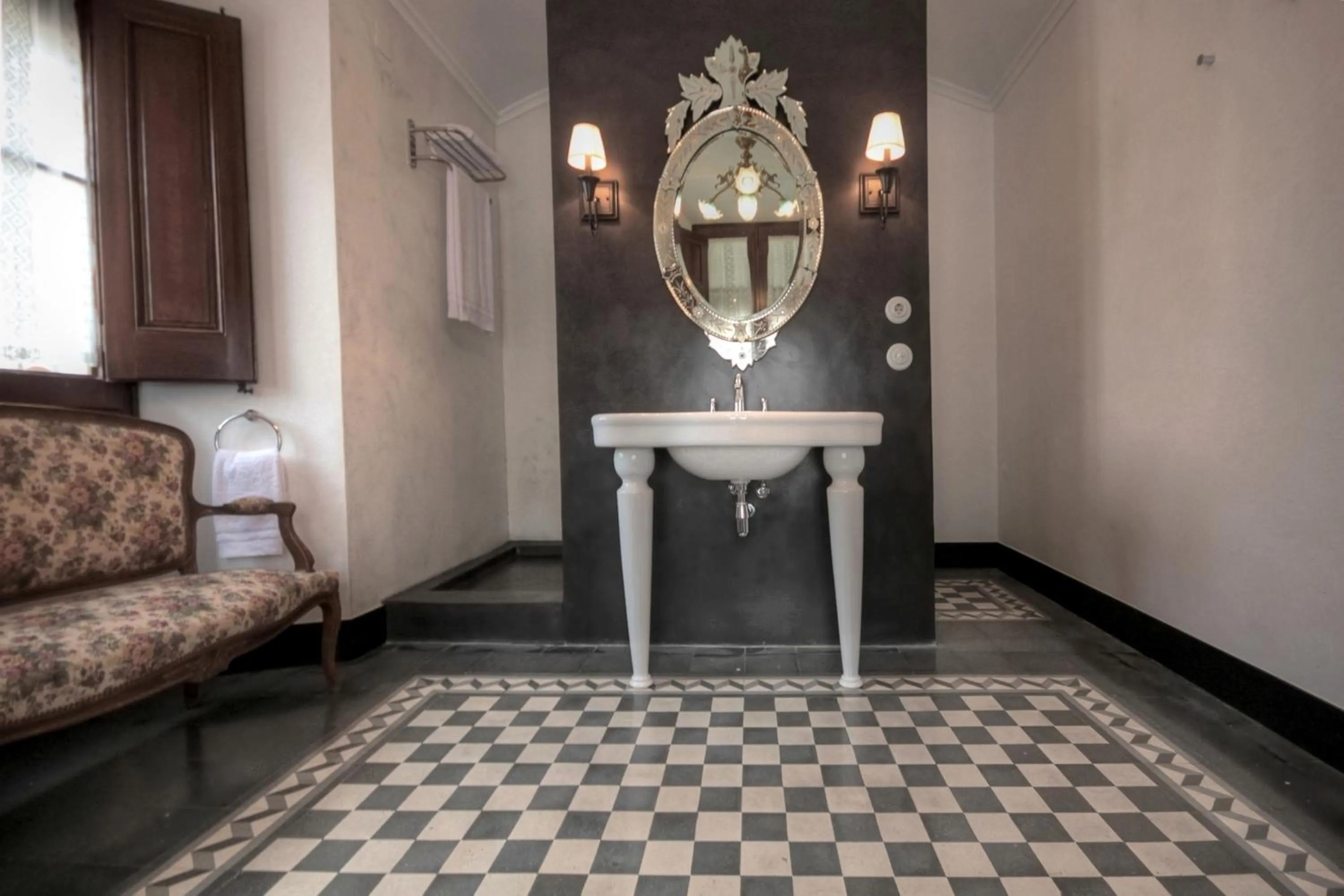 Bathroom in Can Borrell