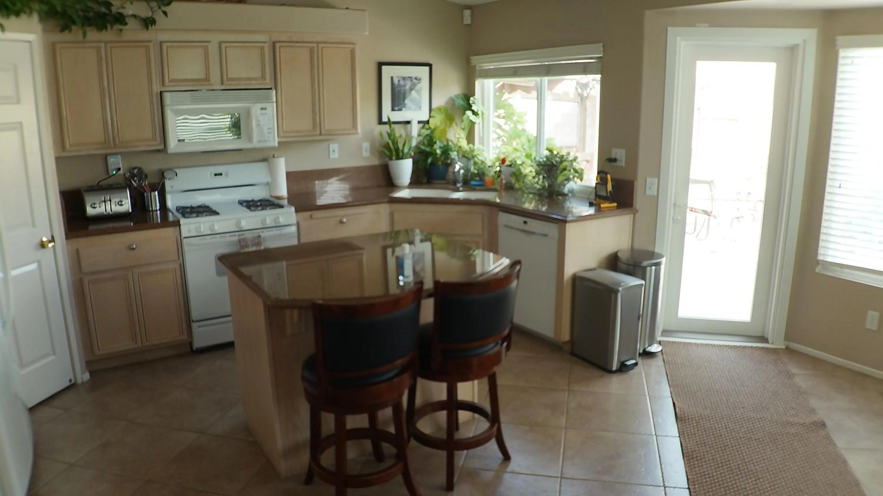 Kitchen or kitchenette in 3 bedroom house with Private Pool, Spa&Golf Course!