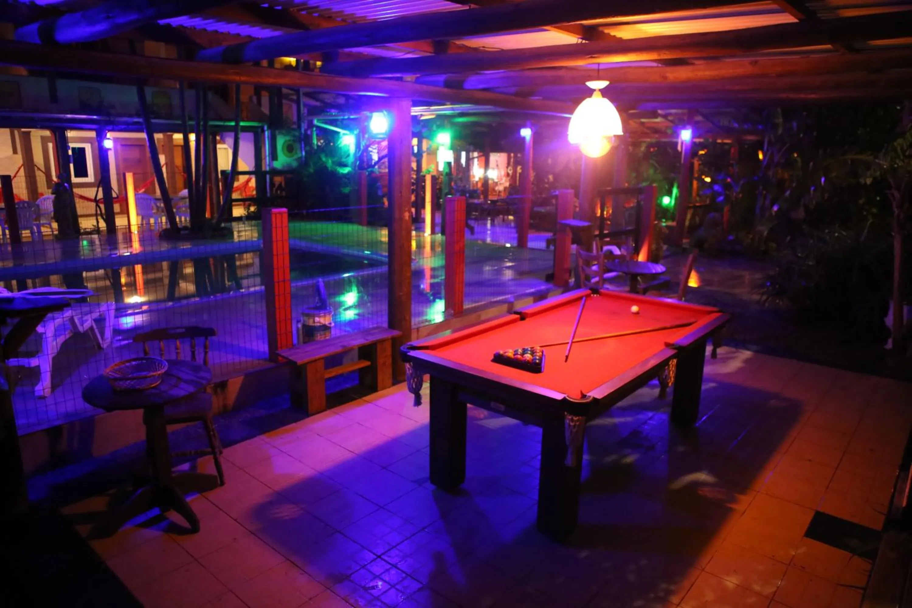 Billiard in Hotel Ferrugem Eco Village