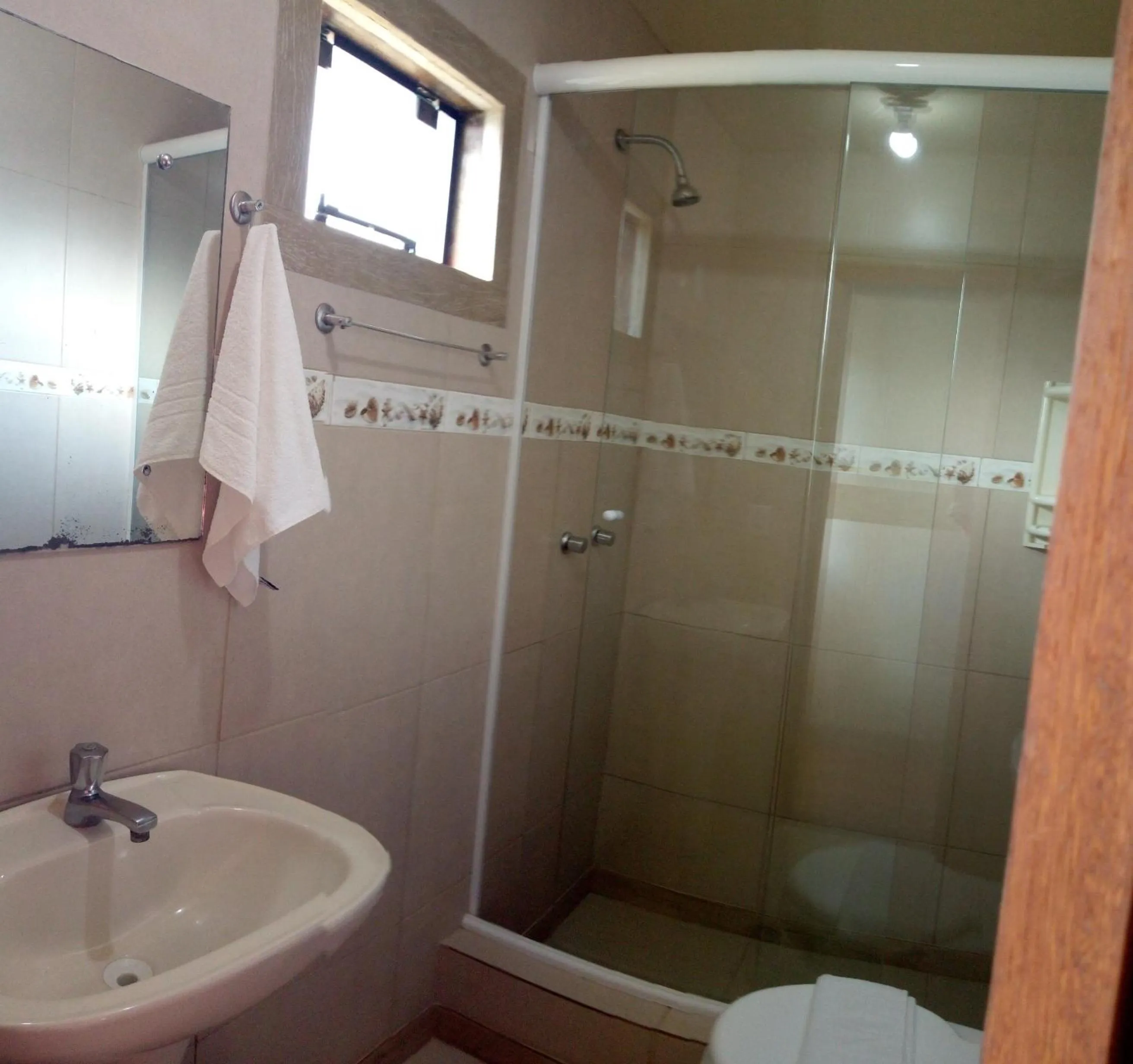 Bathroom in Hotel Ferrugem Eco Village