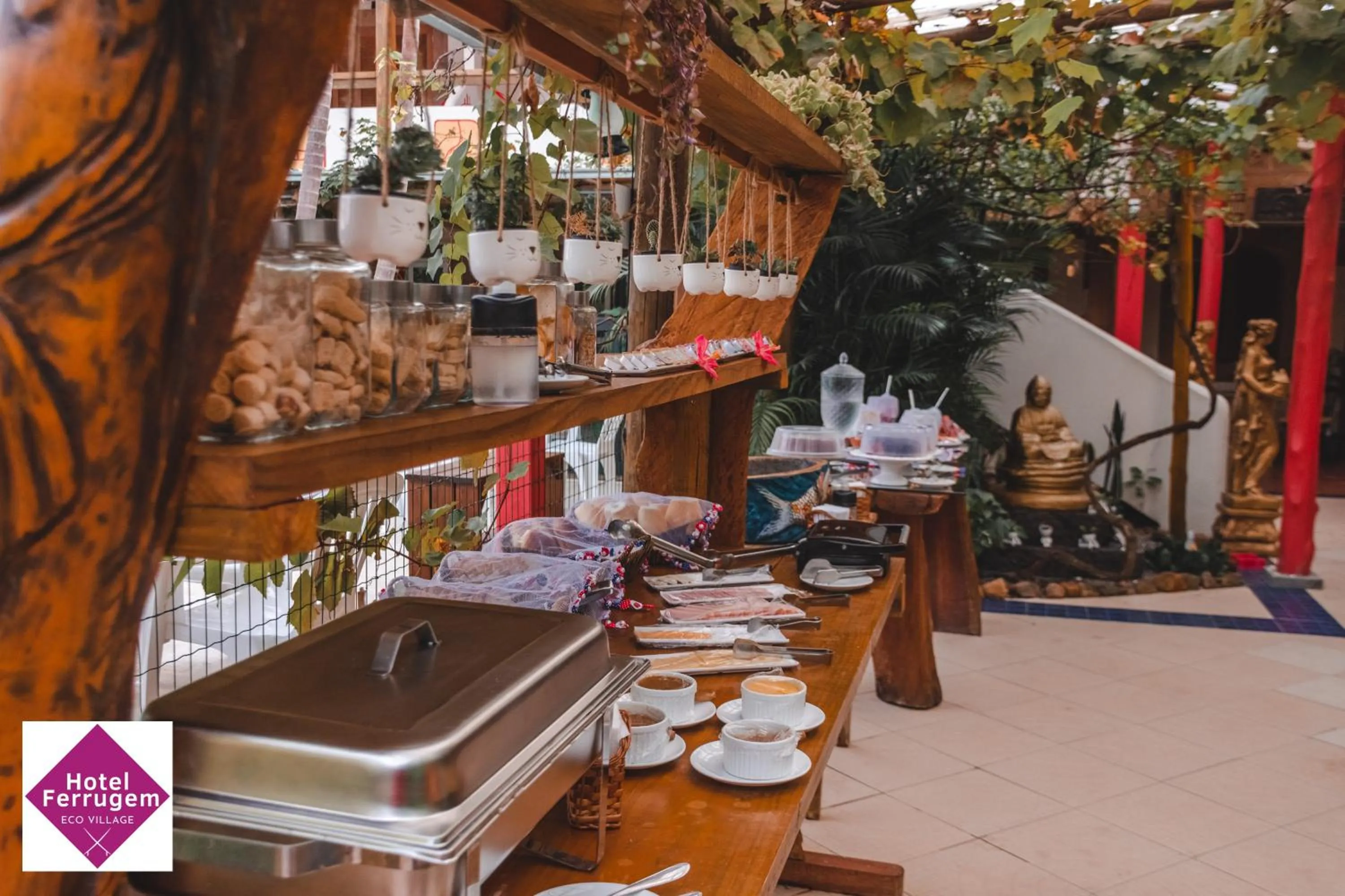 Breakfast in Hotel Ferrugem Eco Village