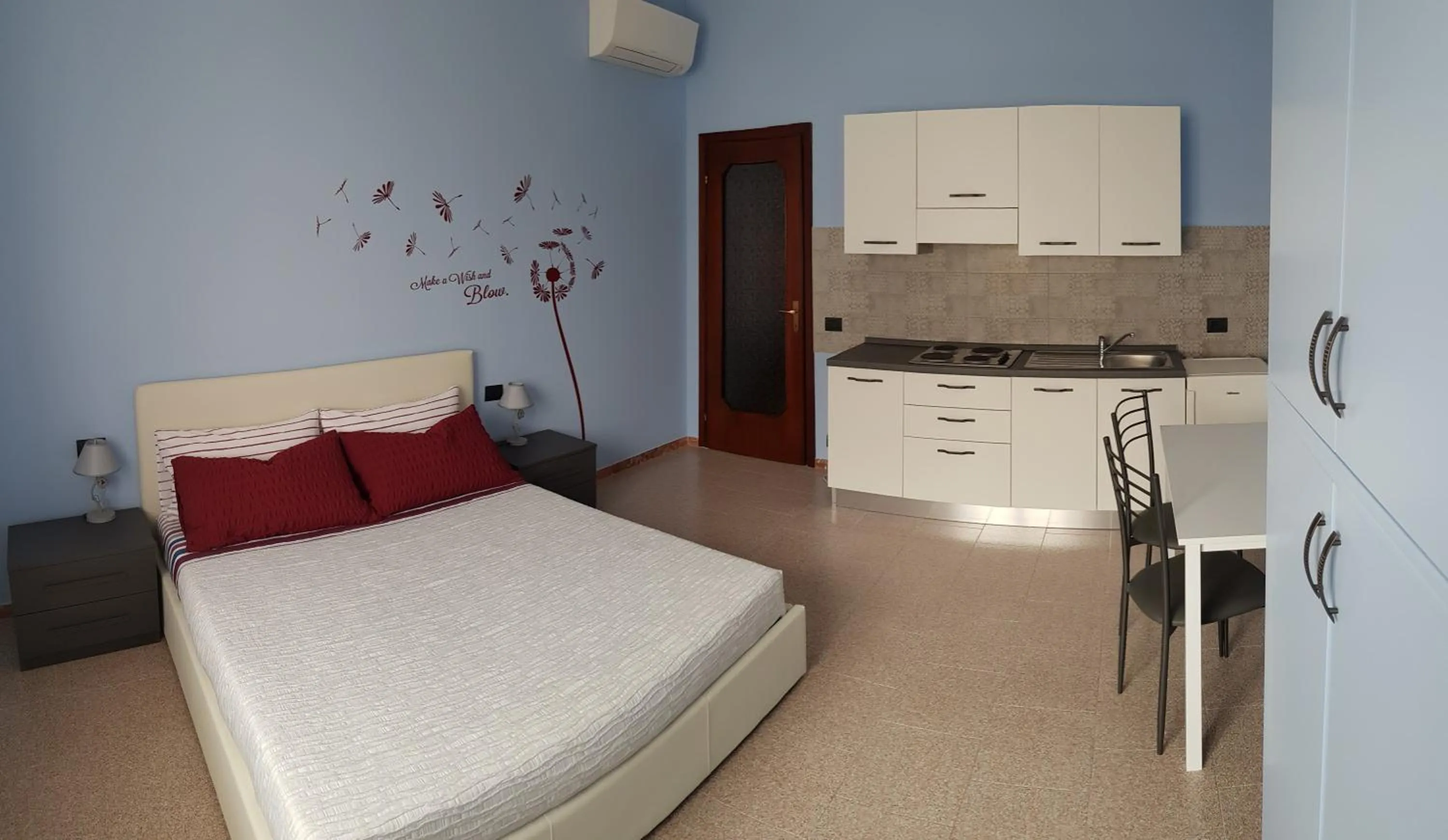 Photo of the whole room, Bed in il nido della dani