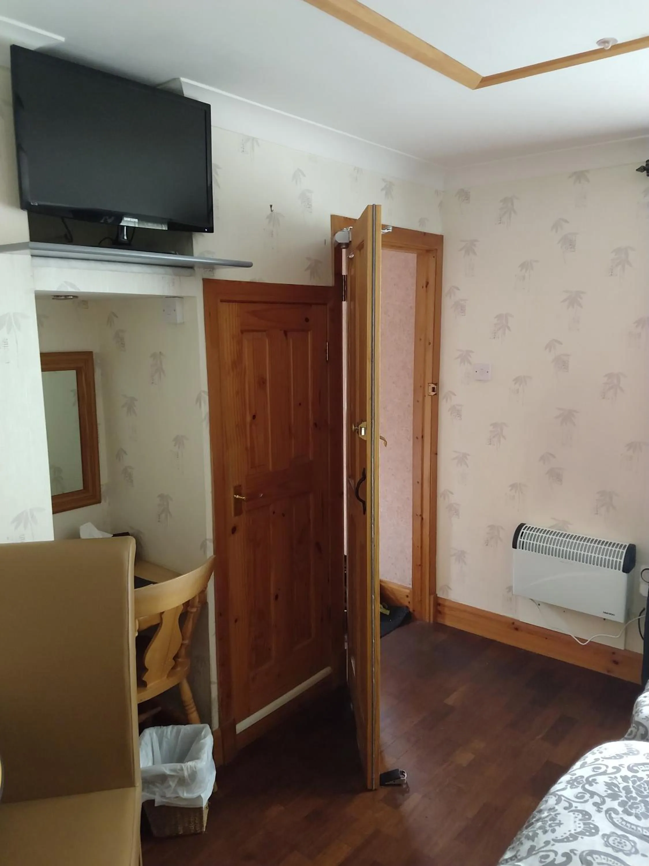 Bed in Hollingworth Lake Guest House Room Only Accommodation