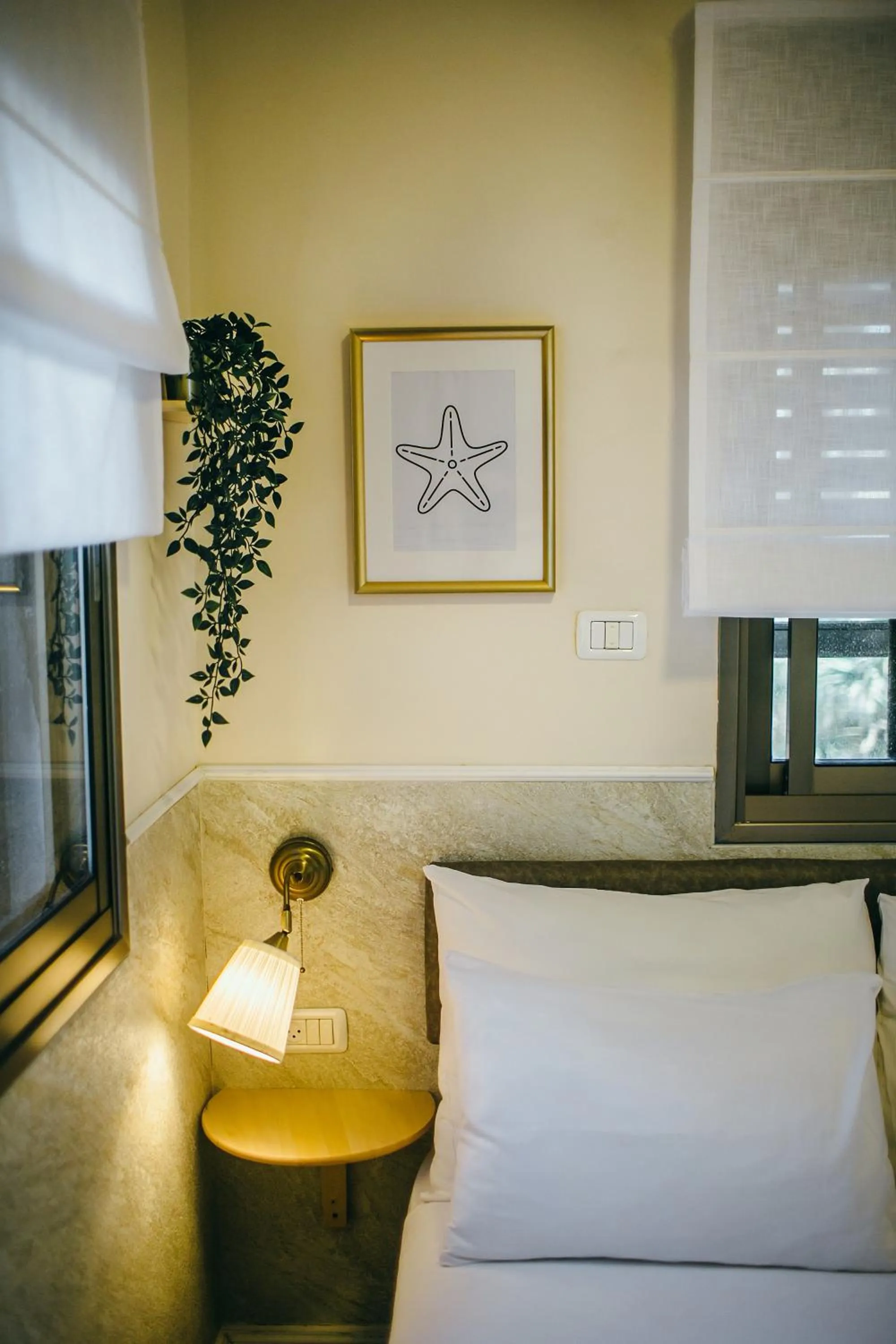 Bed in Domus Bat Galim Hotel