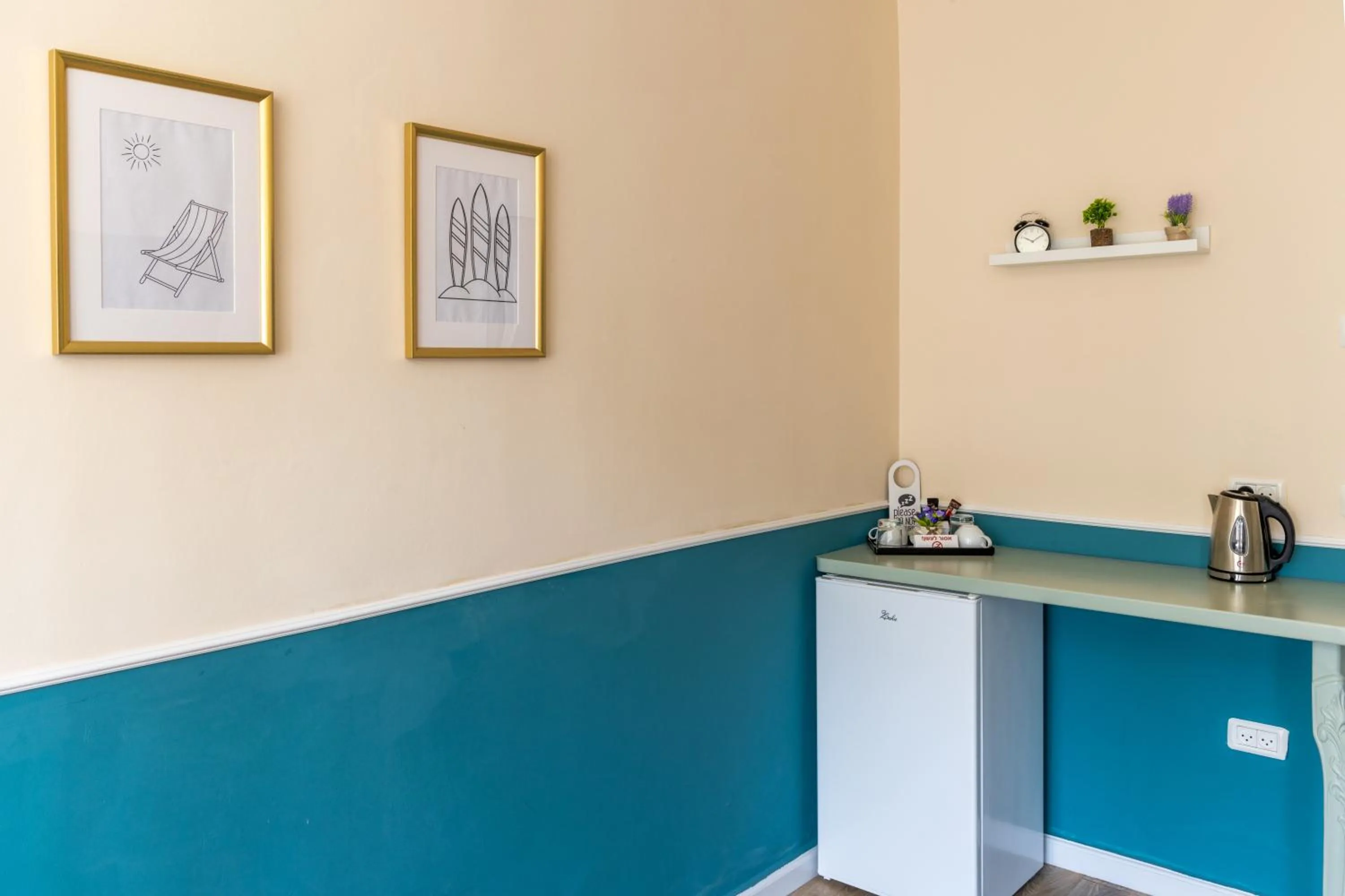 Coffee/tea facilities in Domus Bat Galim Hotel