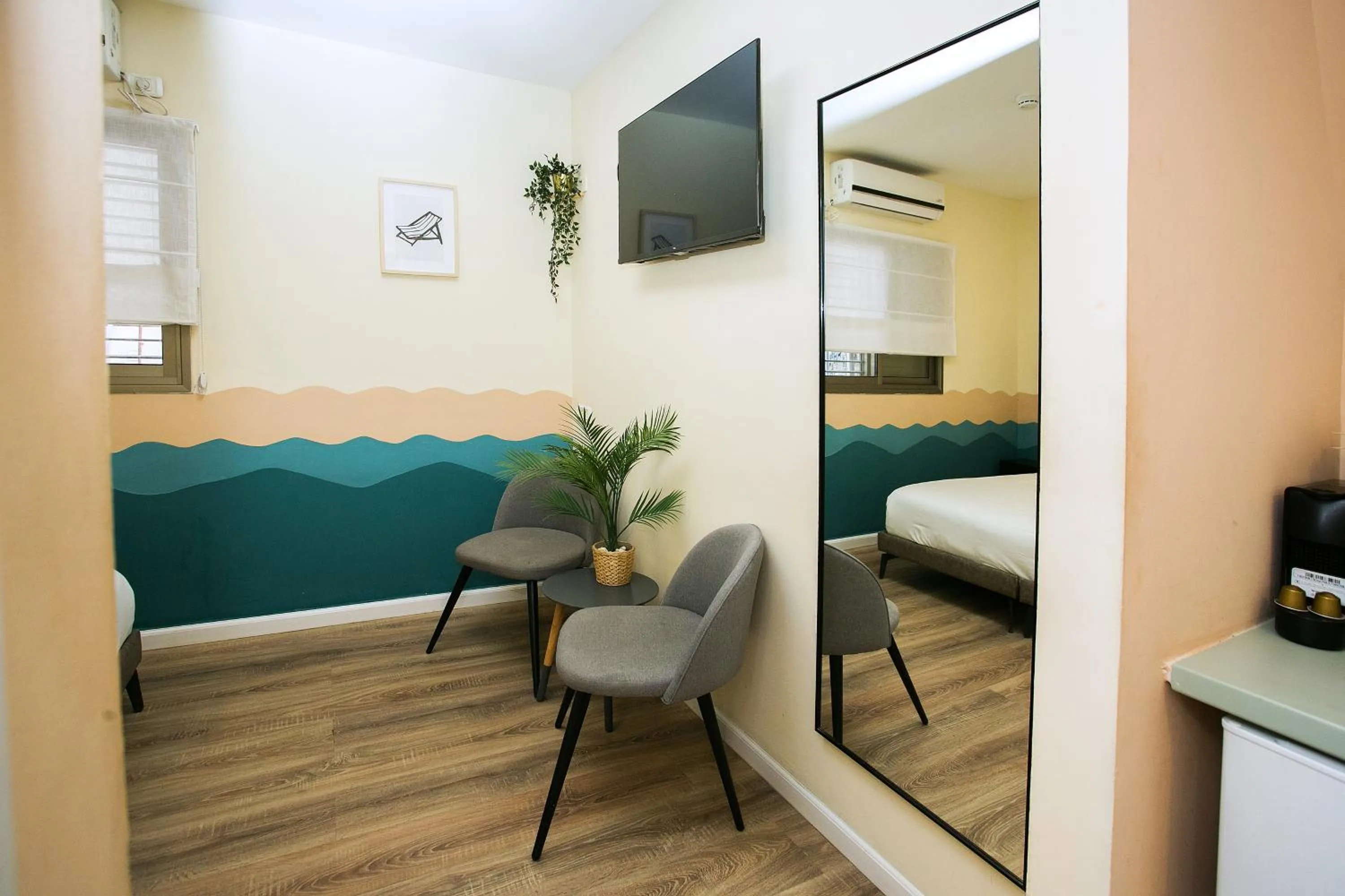 TV and multimedia, Bed in Domus Bat Galim Hotel