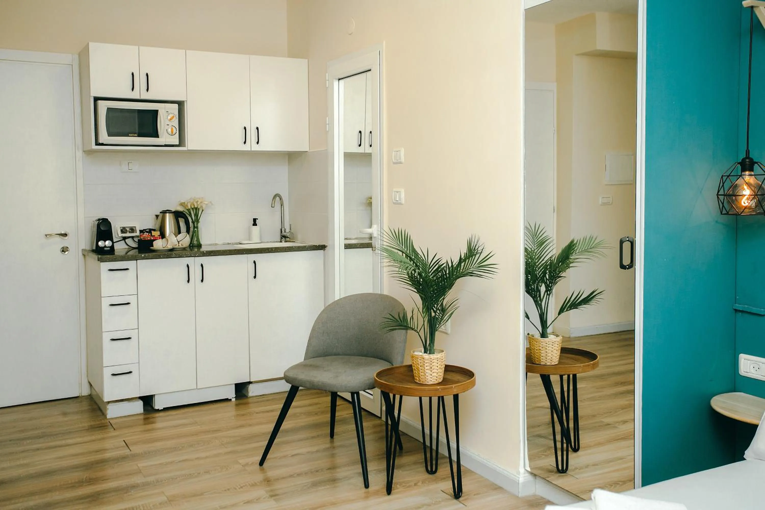 Coffee/tea facilities in Domus Bat Galim Hotel