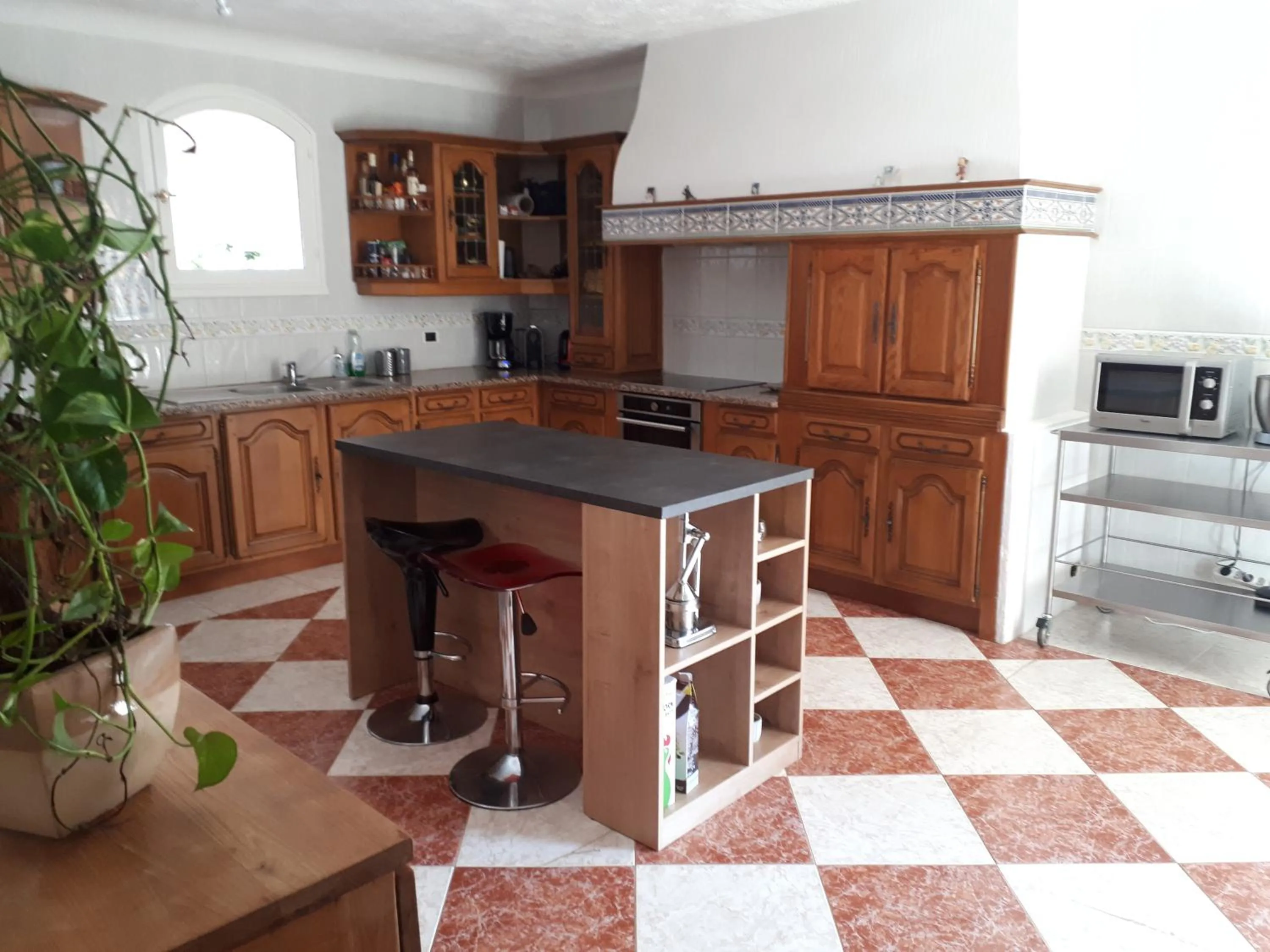 LA VILLA DES AMES LIEES