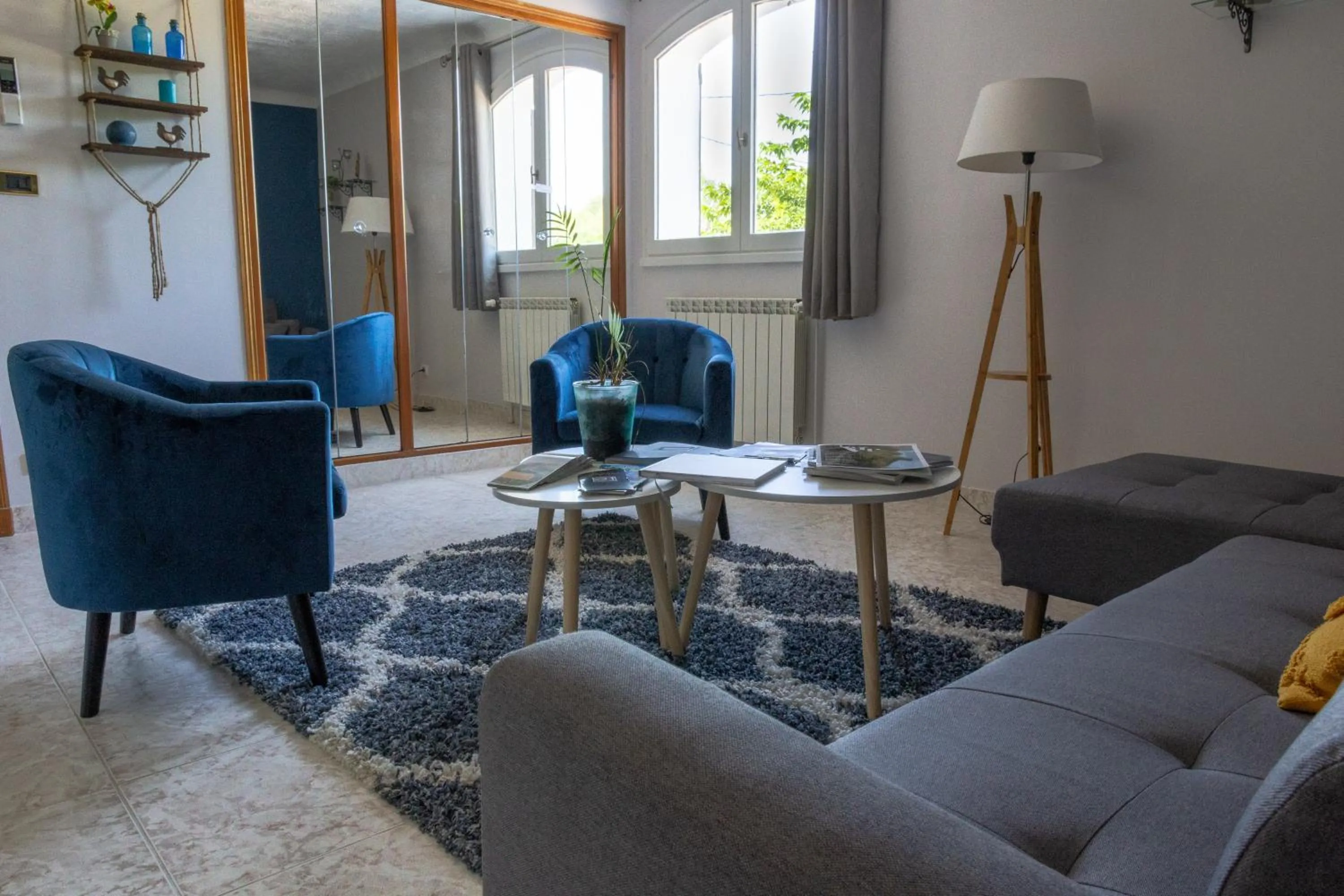 LA VILLA DES AMES LIEES