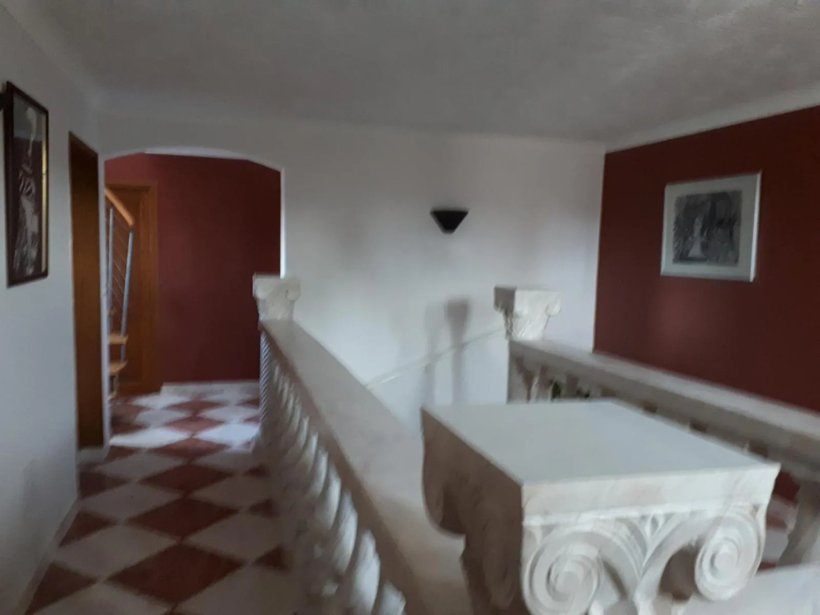 LA VILLA DES AMES LIEES