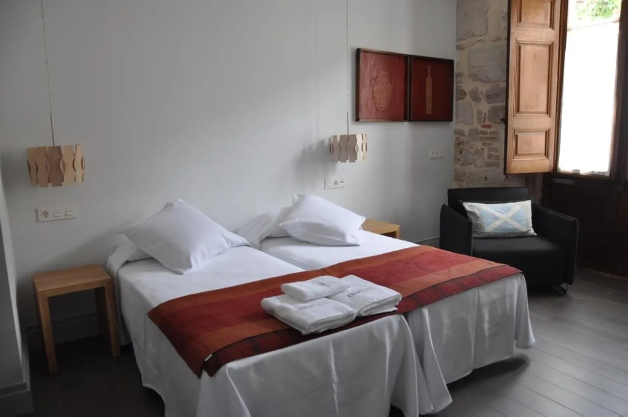 Bed in Emebed Posada