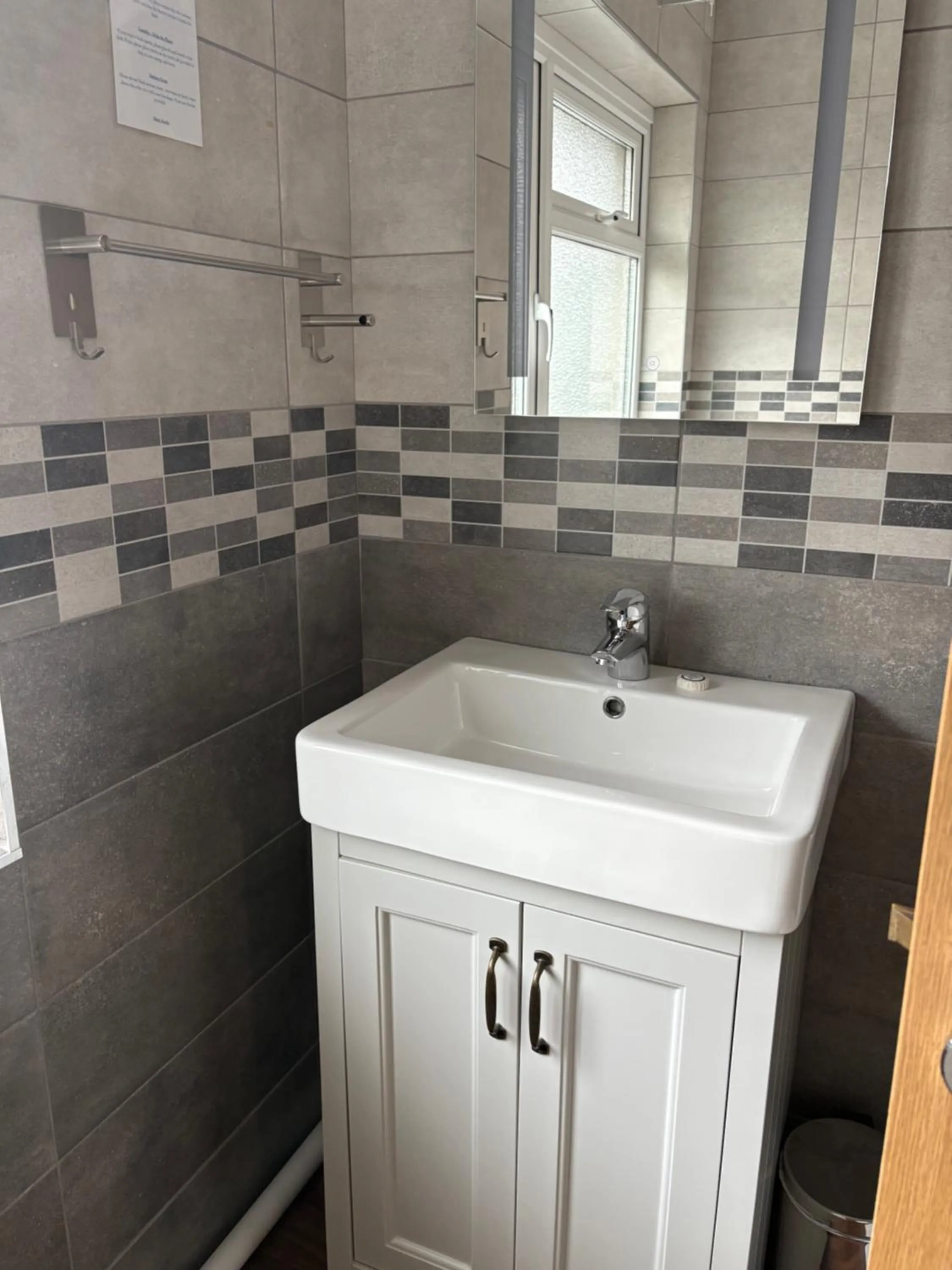 Bathroom in St. Davids Cross Hotel