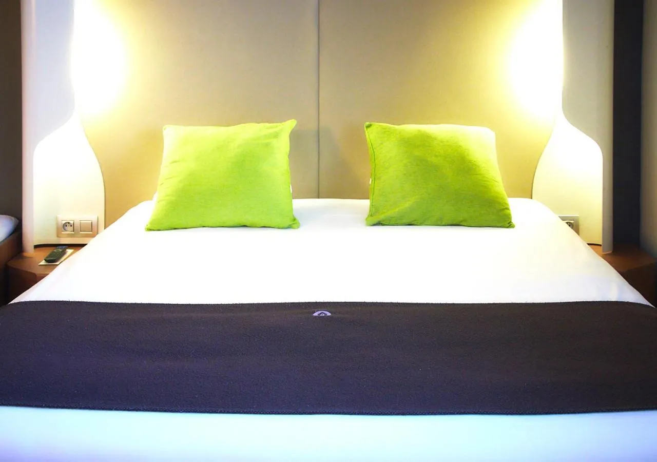 Bed in Campanile Dijon Congrès Clemenceau