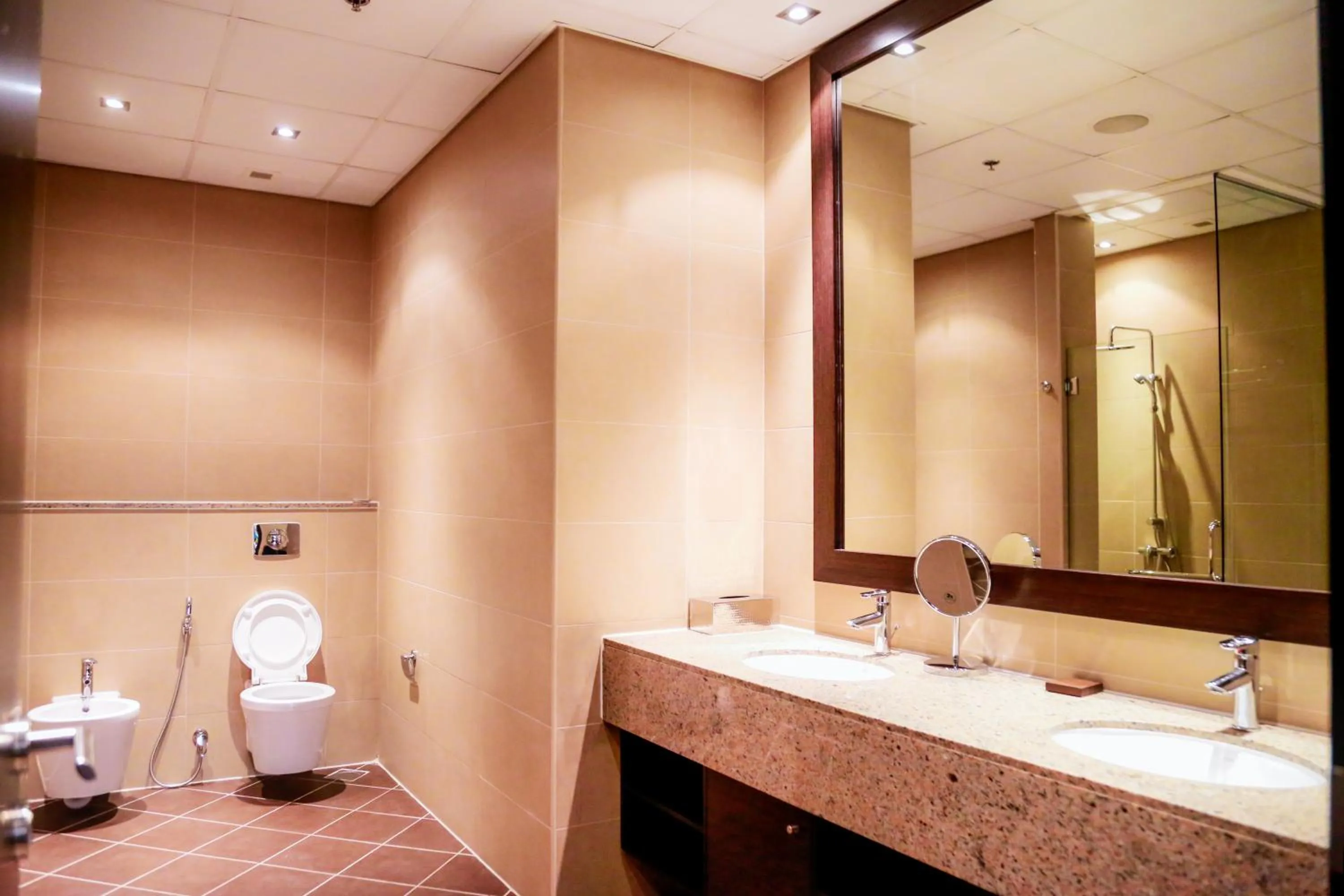 Luxe Getaways Royal Amwaj Palm Jumeirah Resort Apartment Holiday Home