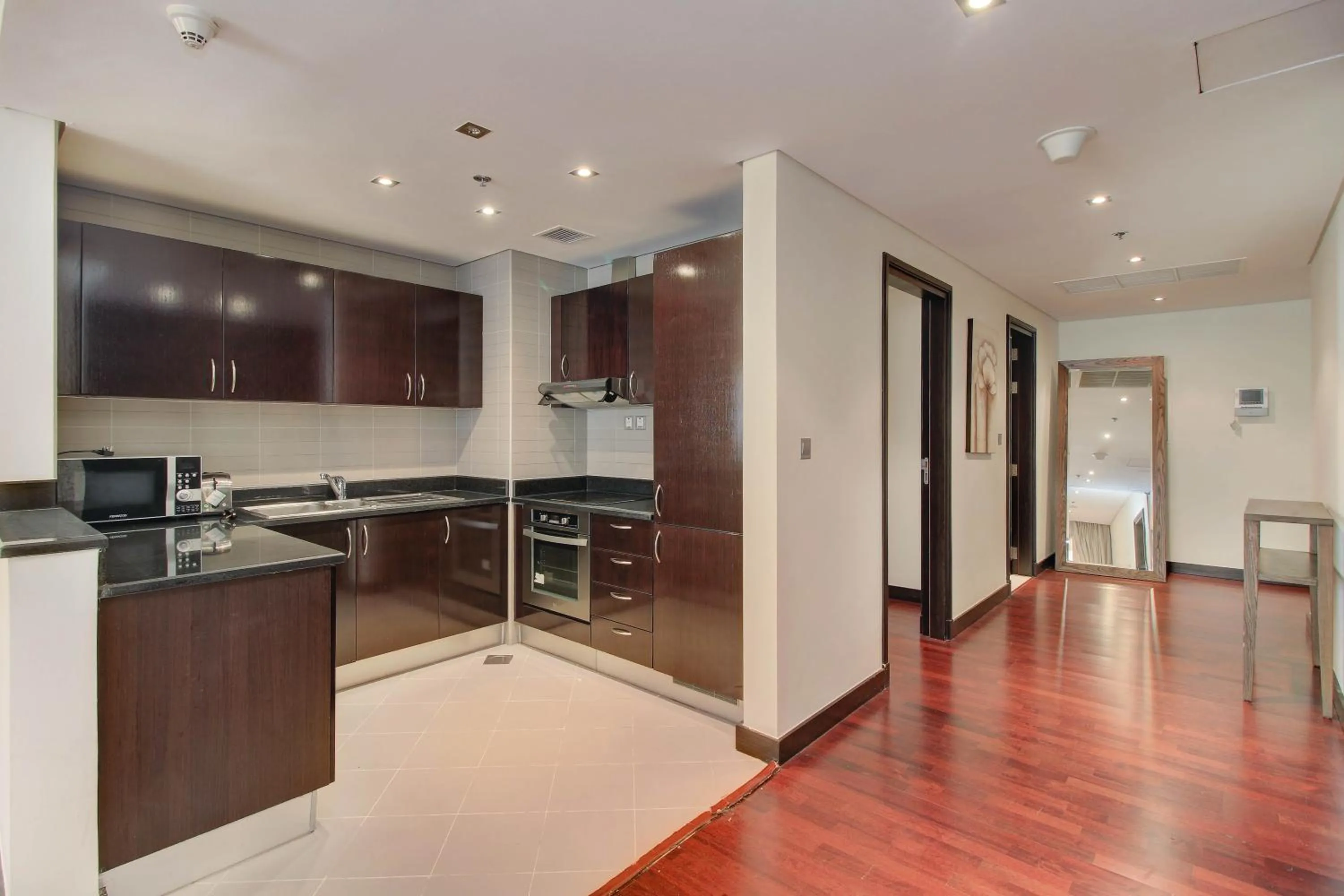 Luxe Getaways Royal Amwaj Palm Jumeirah Resort Apartment Holiday Home