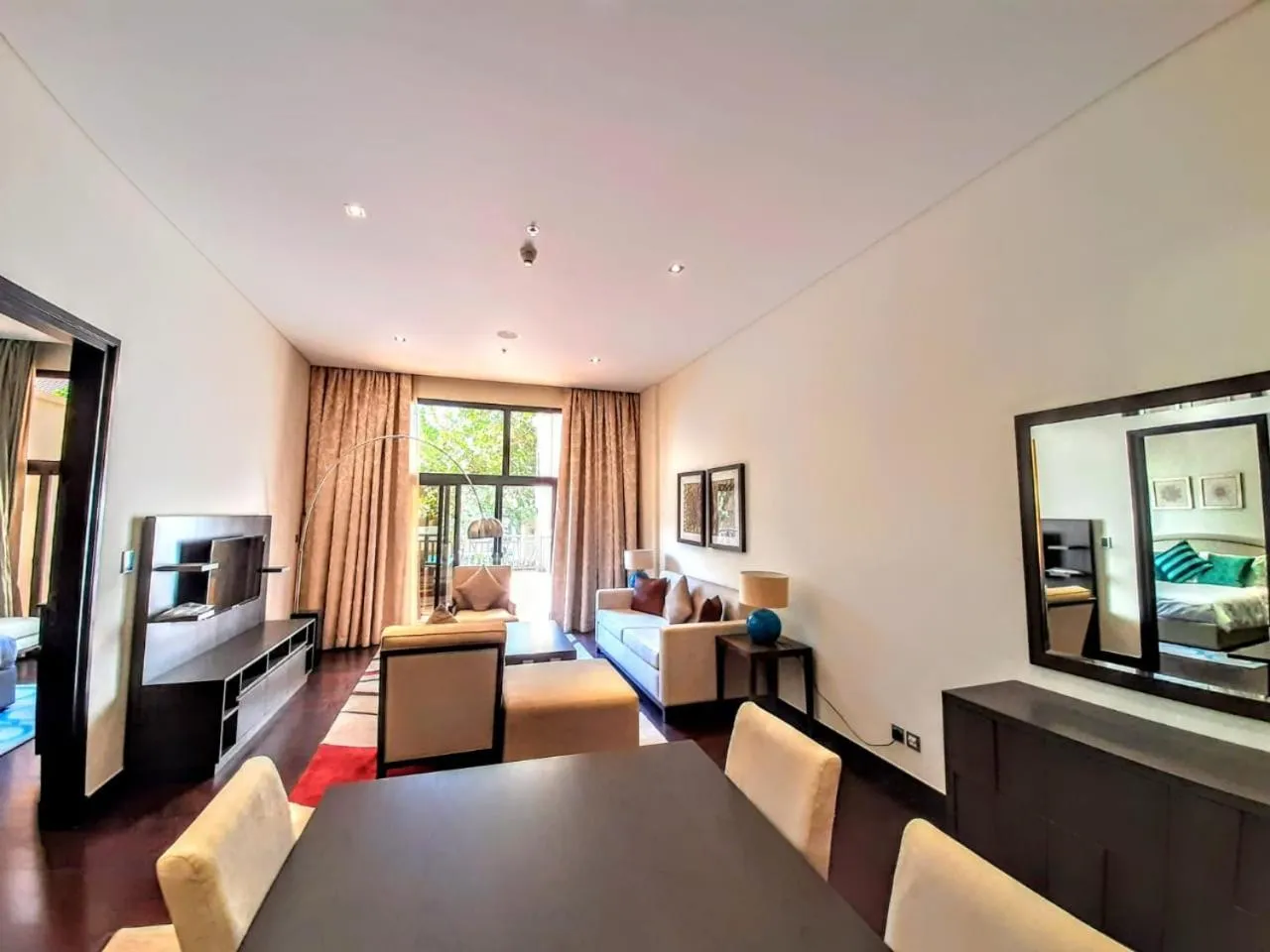 Luxe Getaways Royal Amwaj Palm Jumeirah Resort Apartment Holiday Home