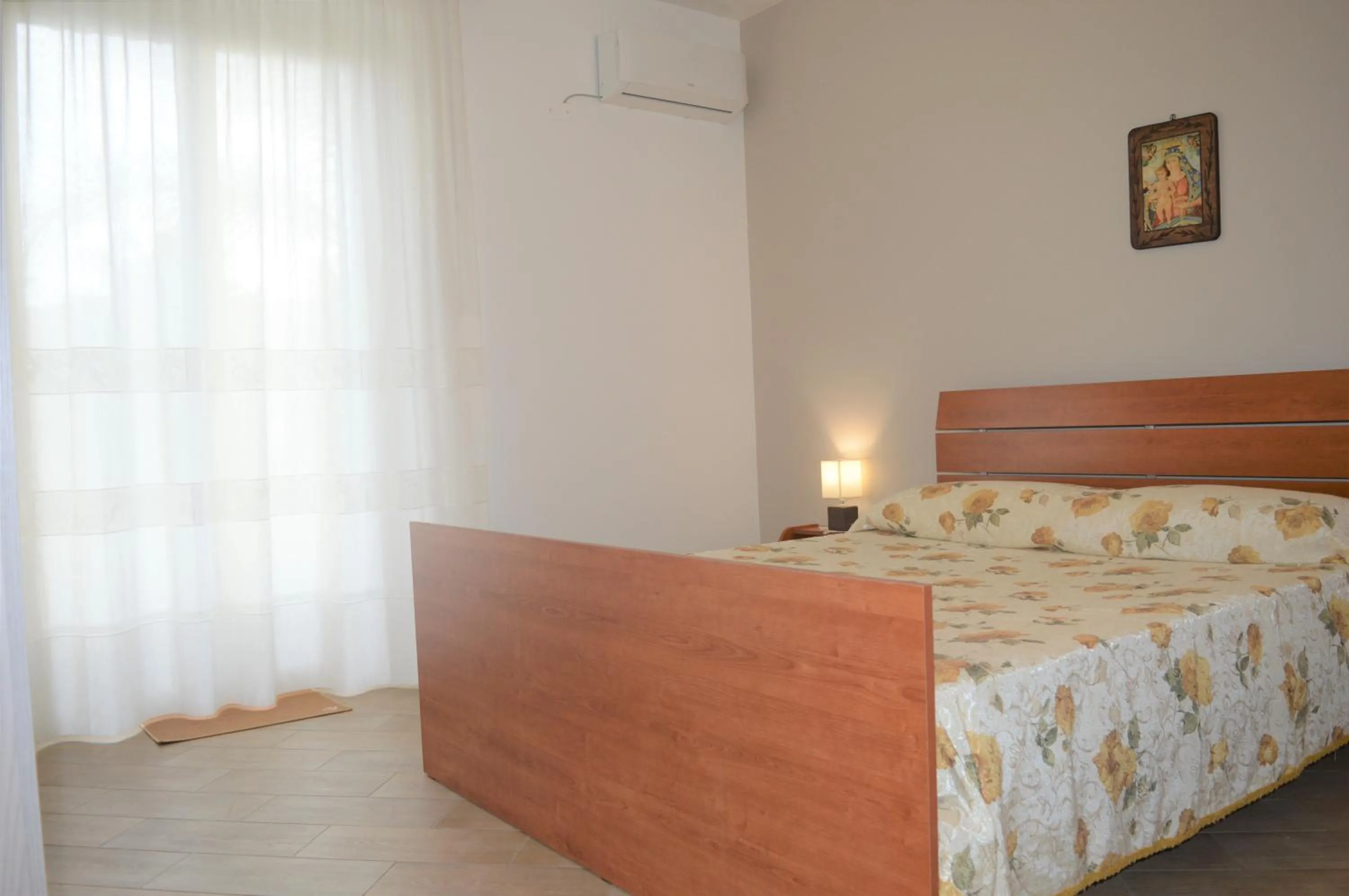 Bedroom, Bed in Etna - Taormina