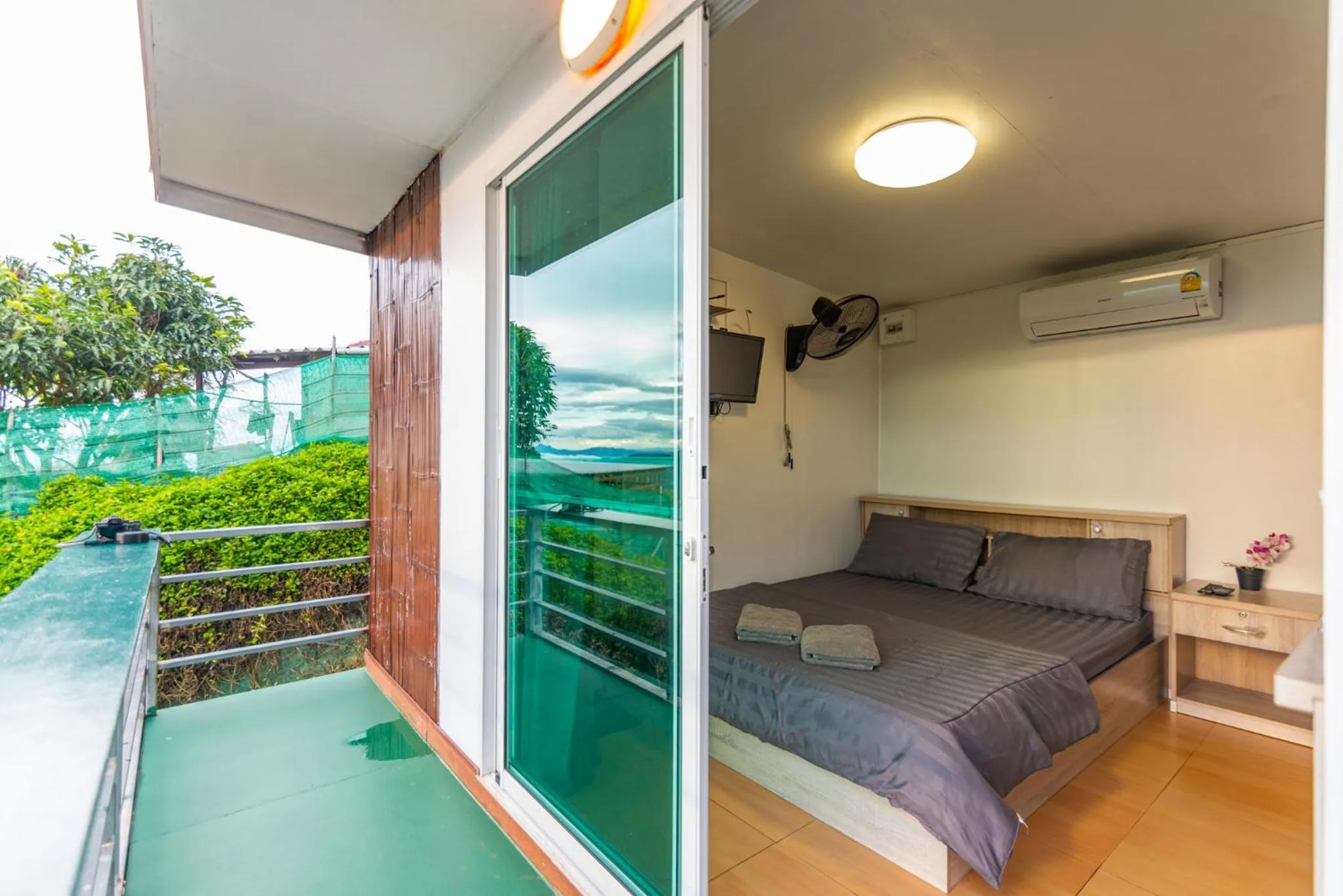 ภูชวนหลง ม่อนแจ่ม