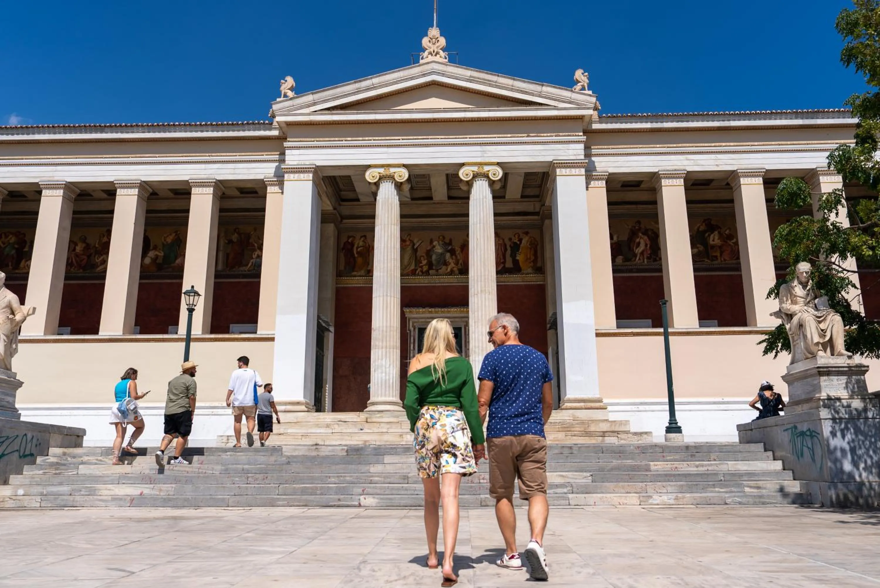 Neighbourhood in Hestia - Ippokratous 35