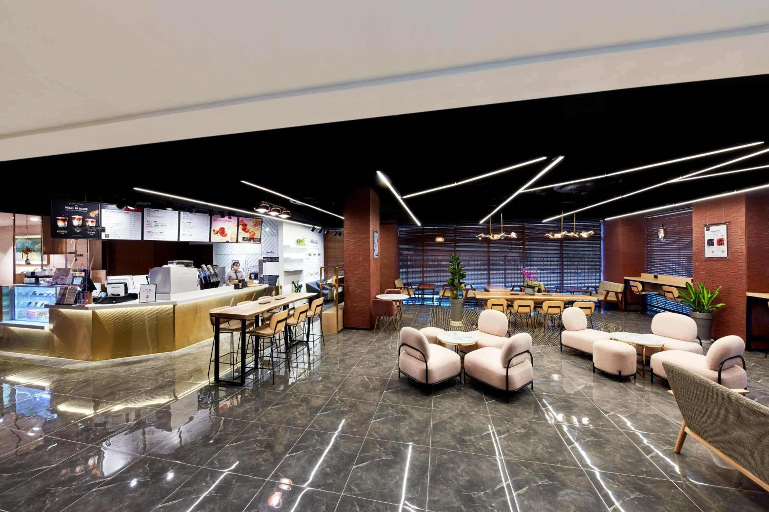 Area and facilities in Ramada by Wyndham Gumi