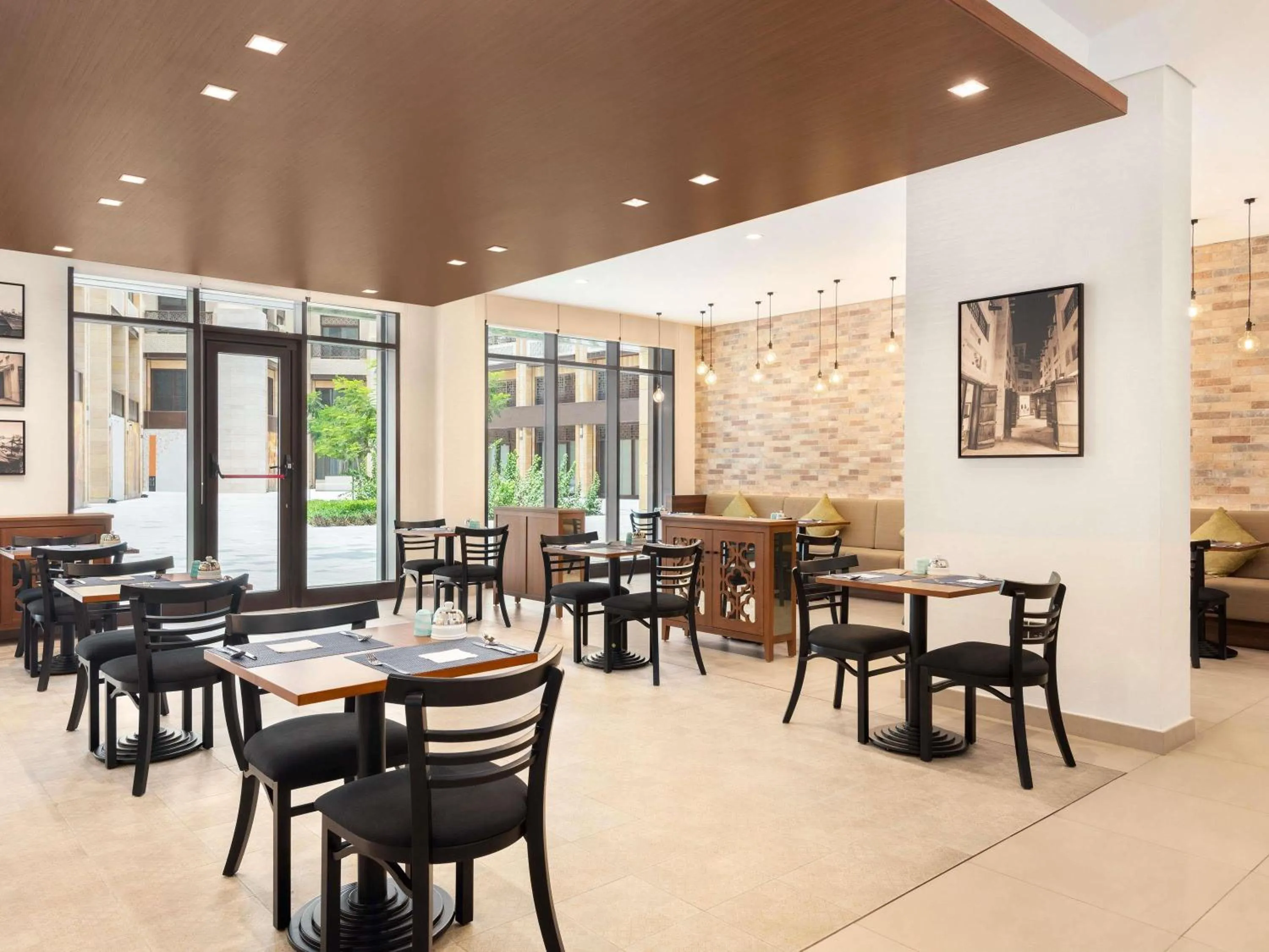 Restaurant/places to eat in ibis Styles Dubai Gold District