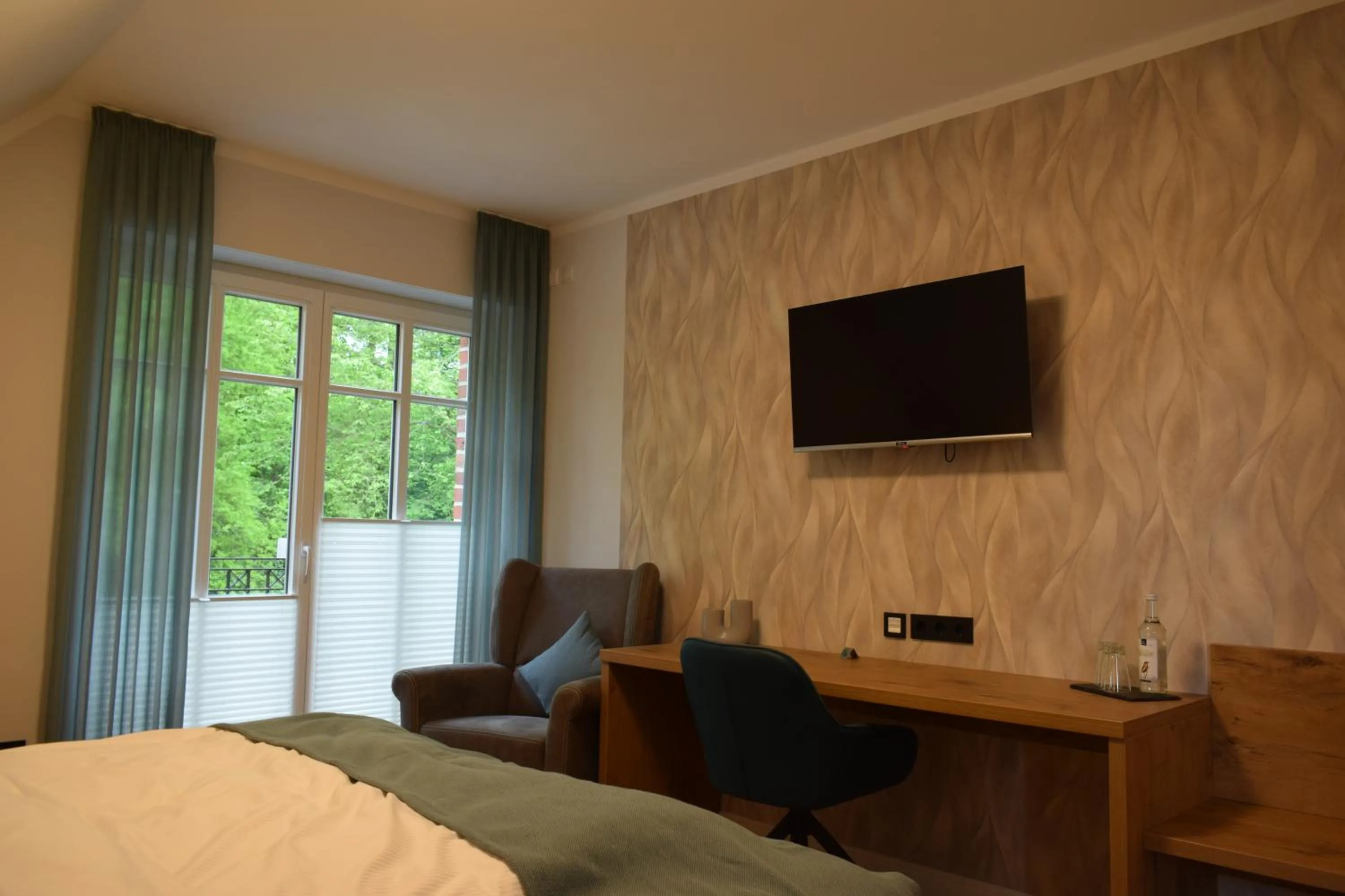 Photo of the whole room in DZ/EZ Lodberger Scheunencafe