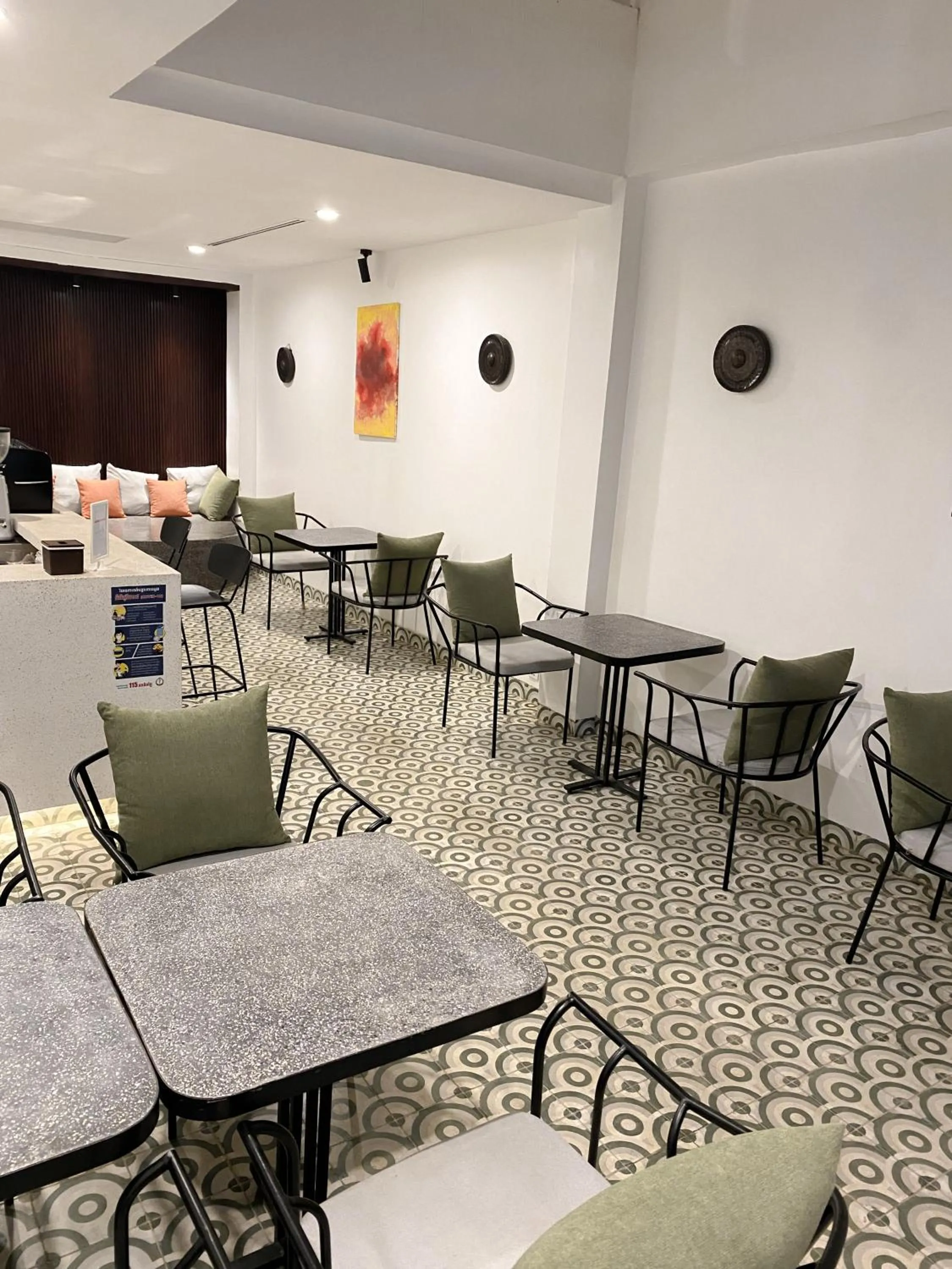 Restaurant/places to eat in Aborest Tropical Hostel