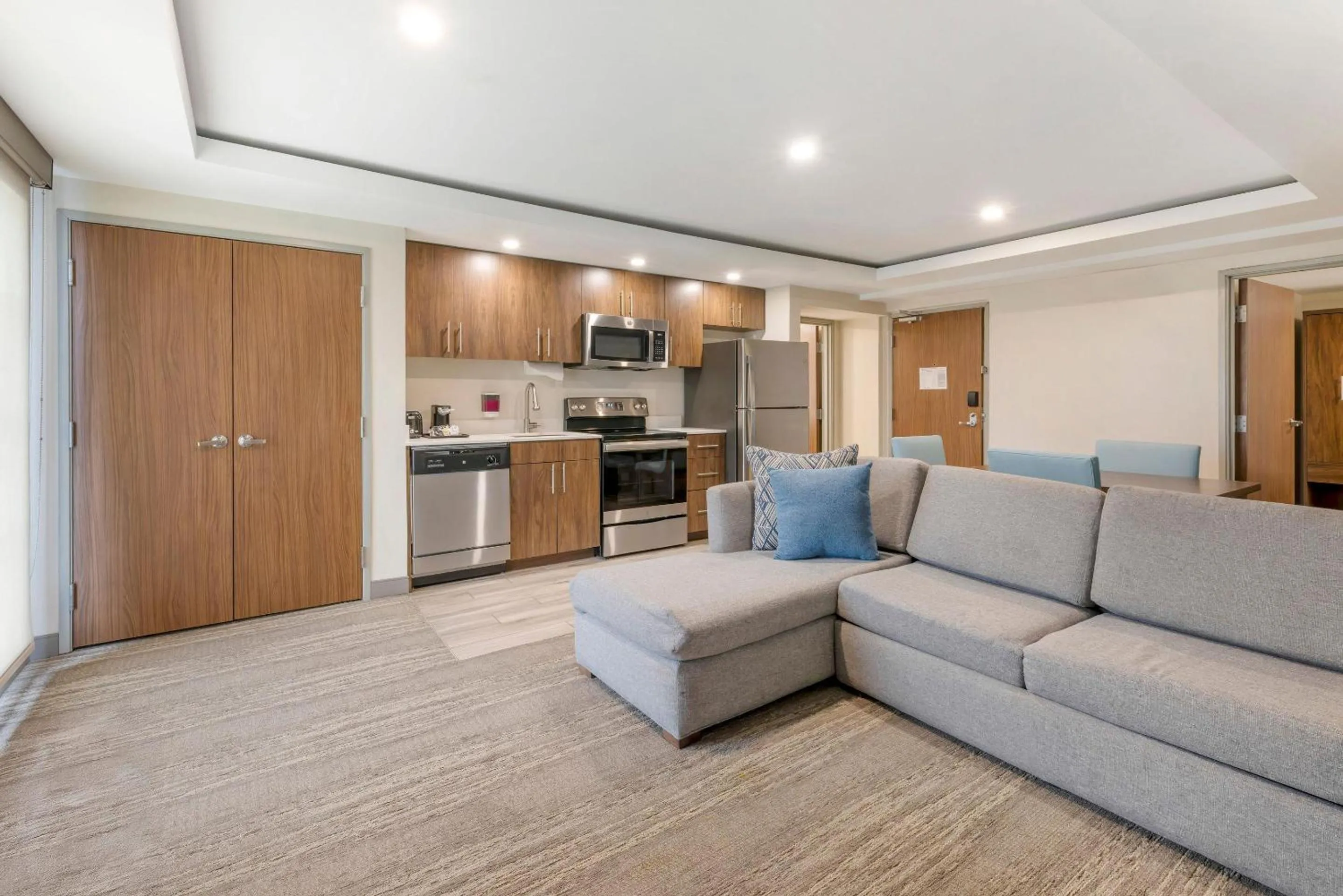 Bedroom in Sleep Inn Oakbrook Terrace - Chicago