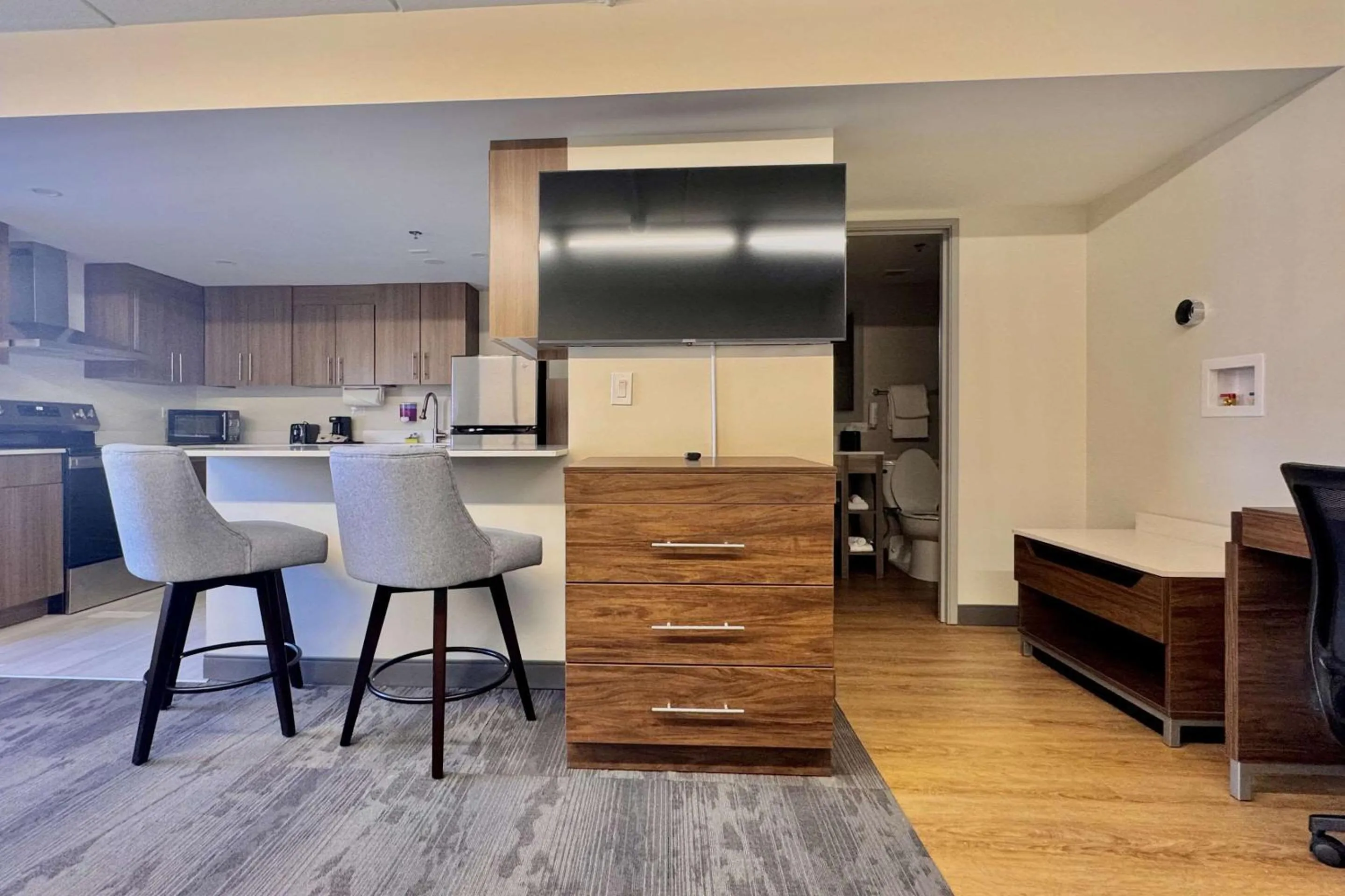 Bedroom in Sleep Inn Oakbrook Terrace - Chicago